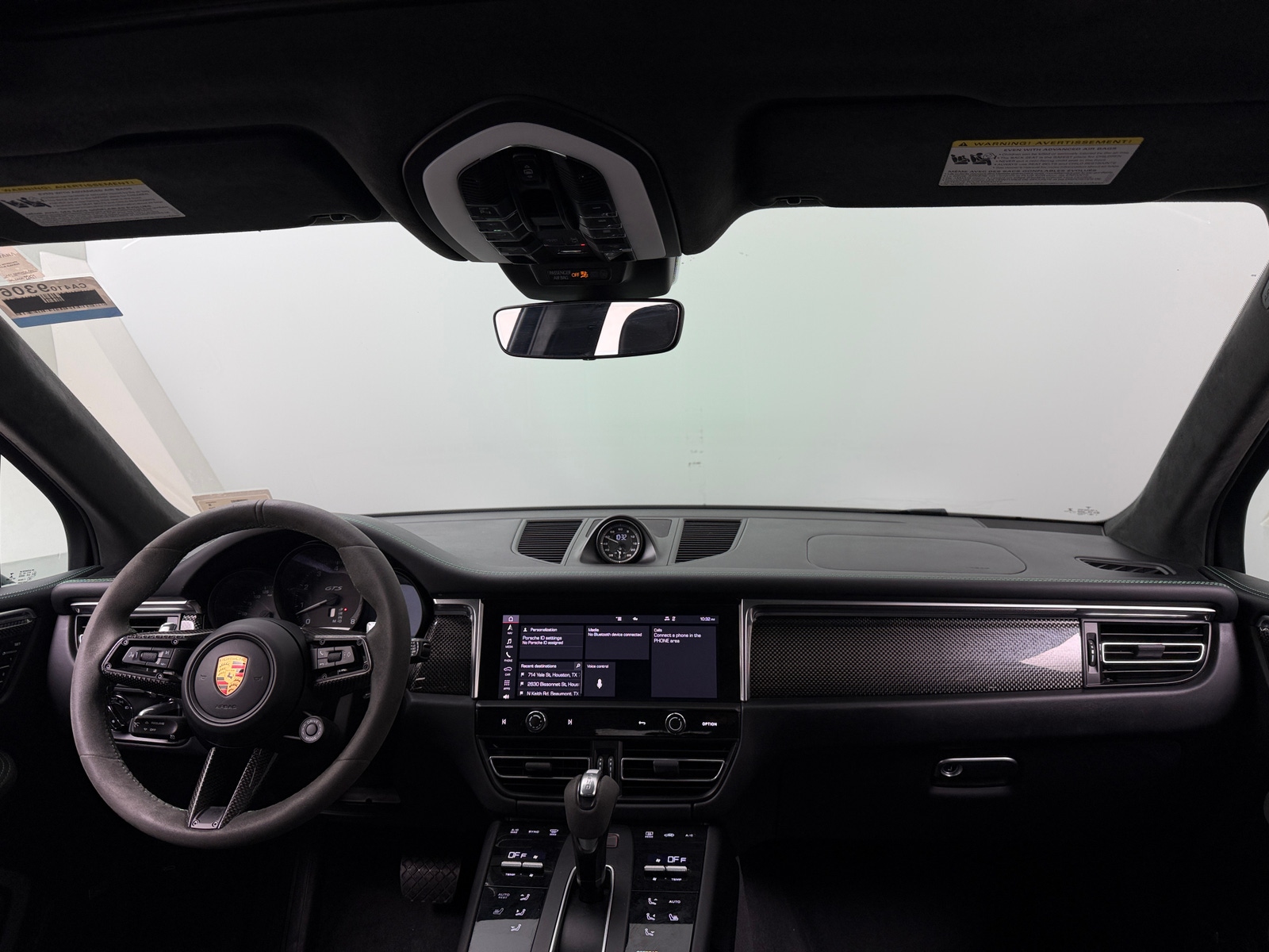 Thumbnail: 2022 Porsche Macan - 2