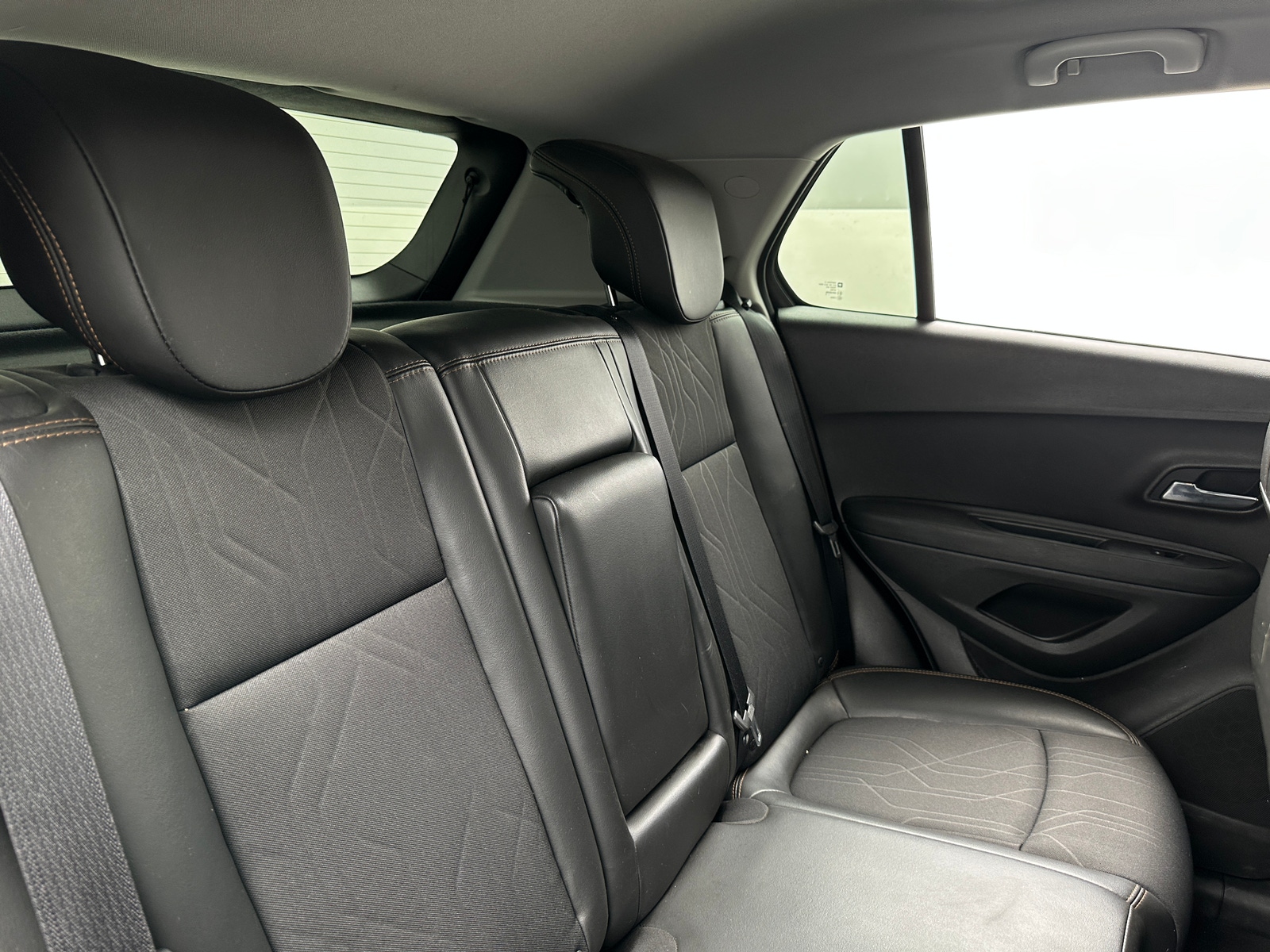 Thumbnail: 2017 Chevrolet Trax - 6