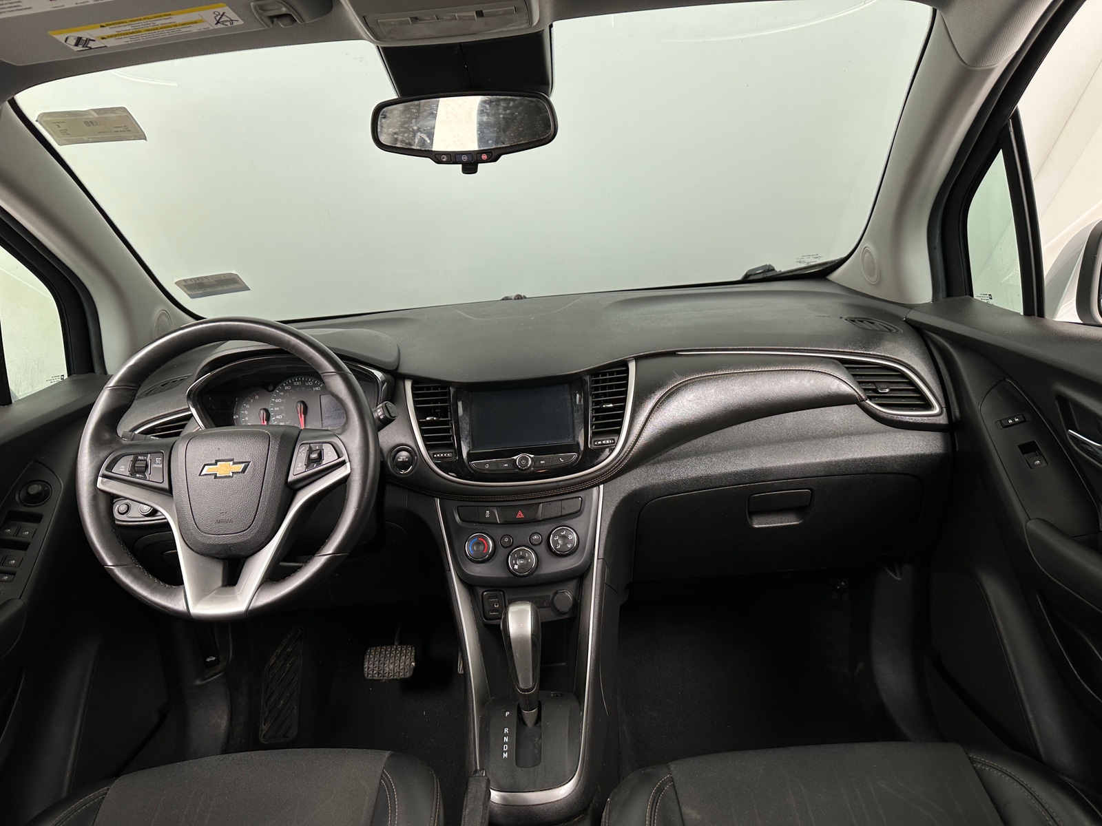 Thumbnail: 2017 Chevrolet Trax - 3