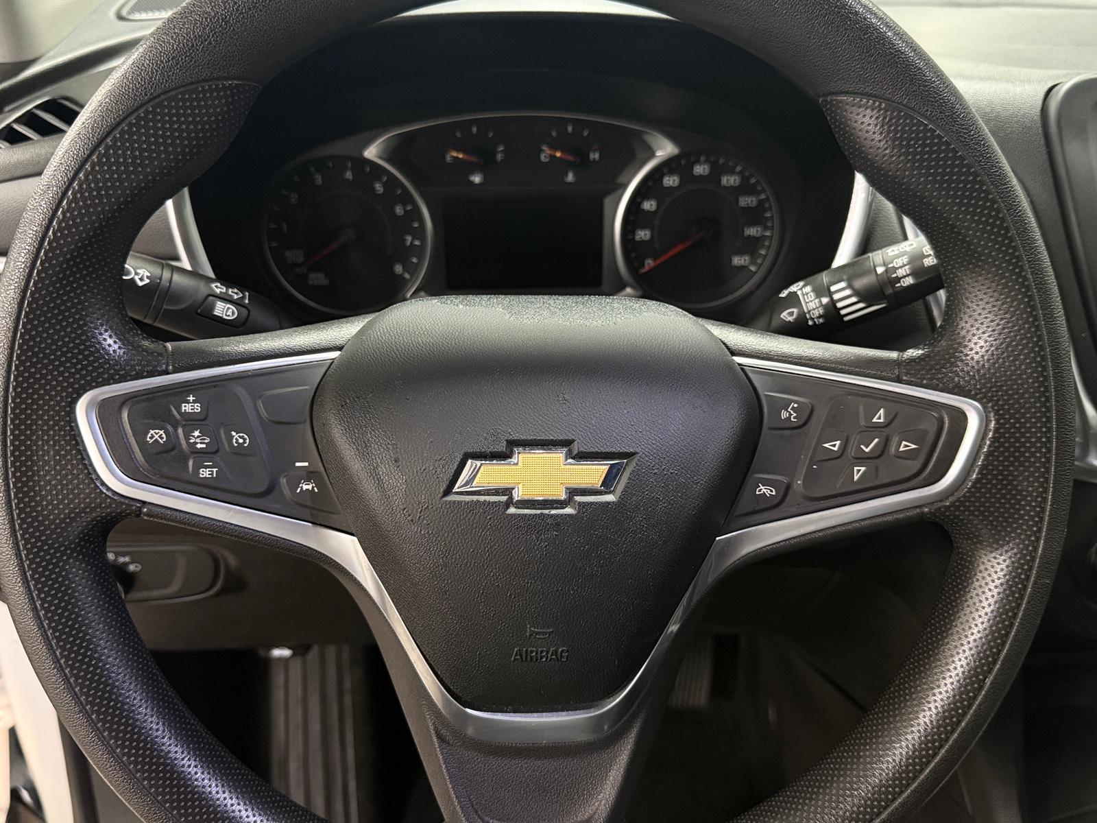 Thumbnail: 2022 Chevrolet Equinox - 5