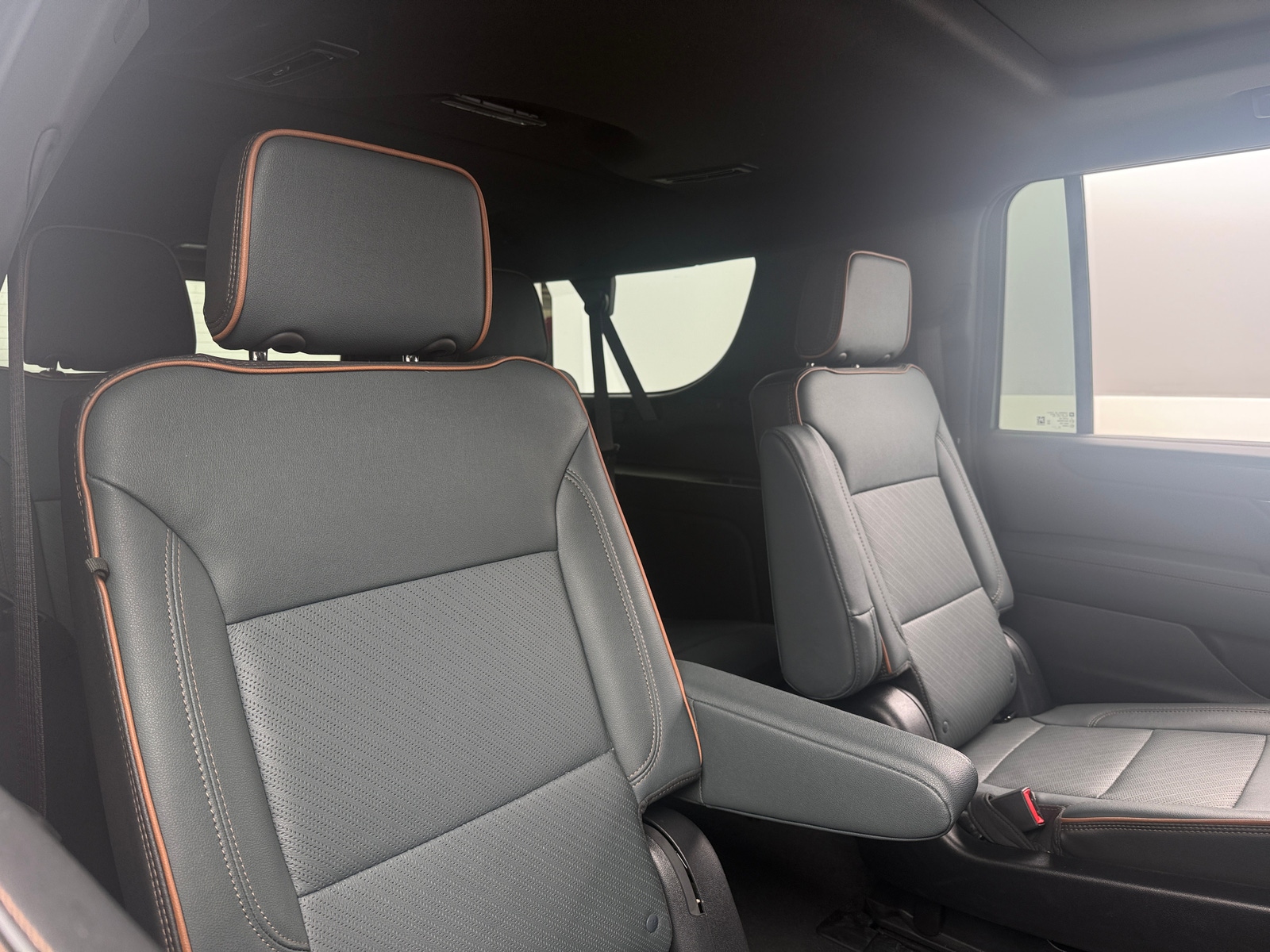 Thumbnail: 2025 GMC Yukon XL - 5