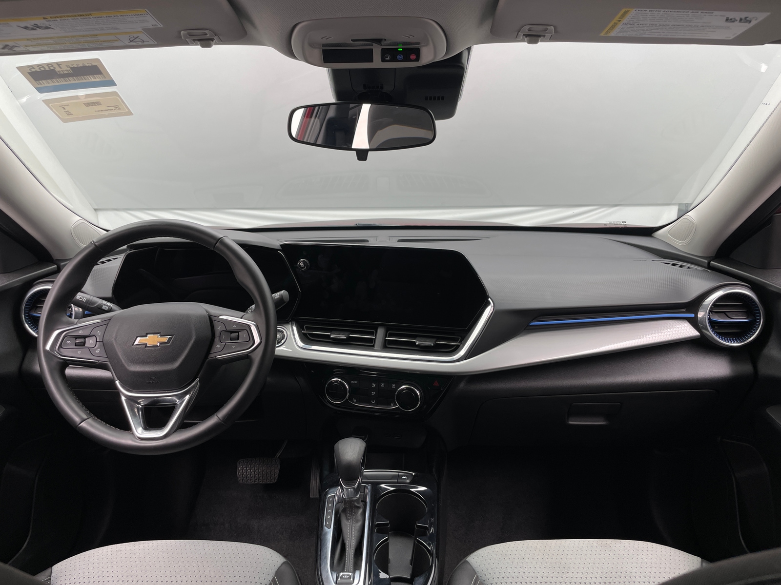 Thumbnail: 2025 Chevrolet Trax - 3
