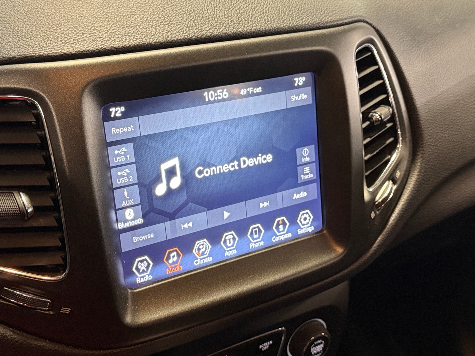 Thumbnail: 2020 Jeep Compass - 3