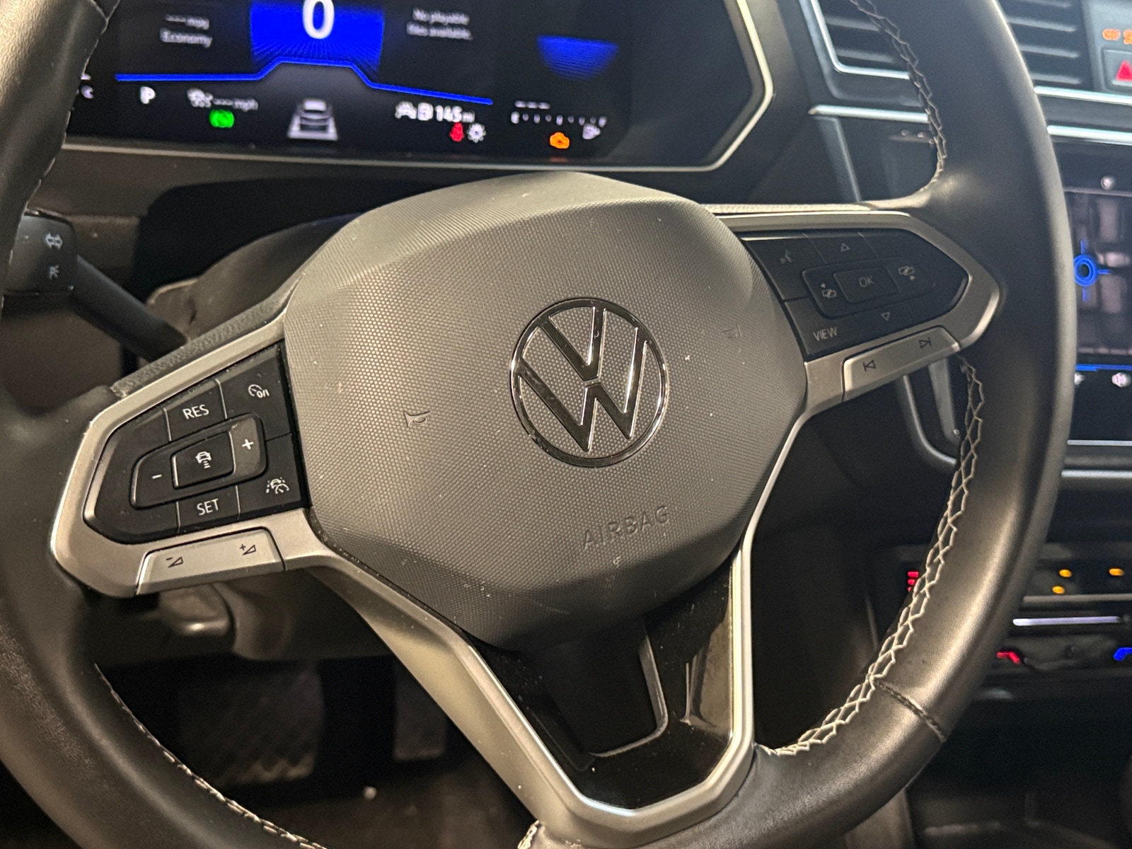 Thumbnail: 2024 Volkswagen Tiguan - 4