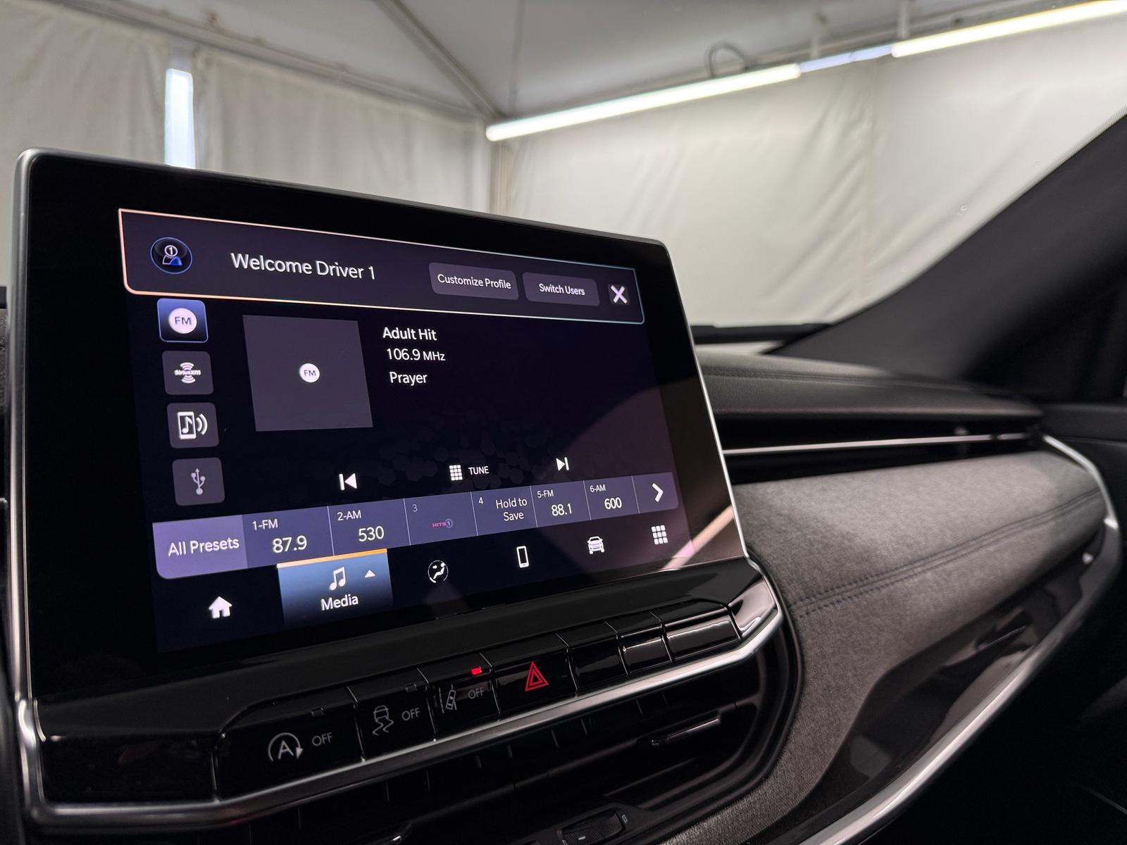 Thumbnail: 2024 Jeep Compass - 4