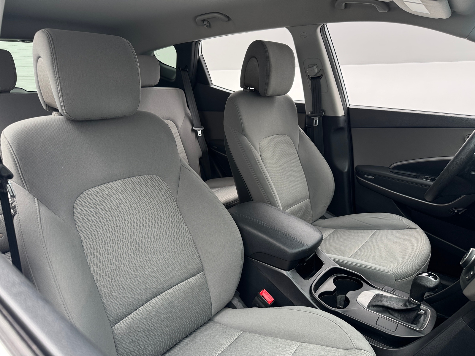 Thumbnail: 2016 Hyundai Santa Fe - 2