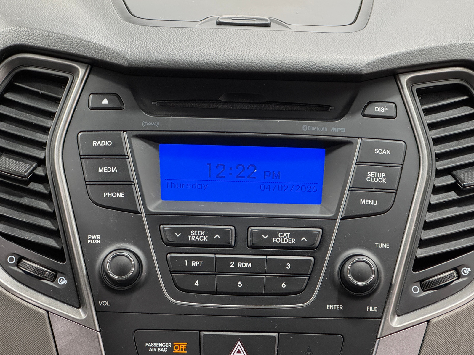 Thumbnail: 2016 Hyundai Santa Fe - 4