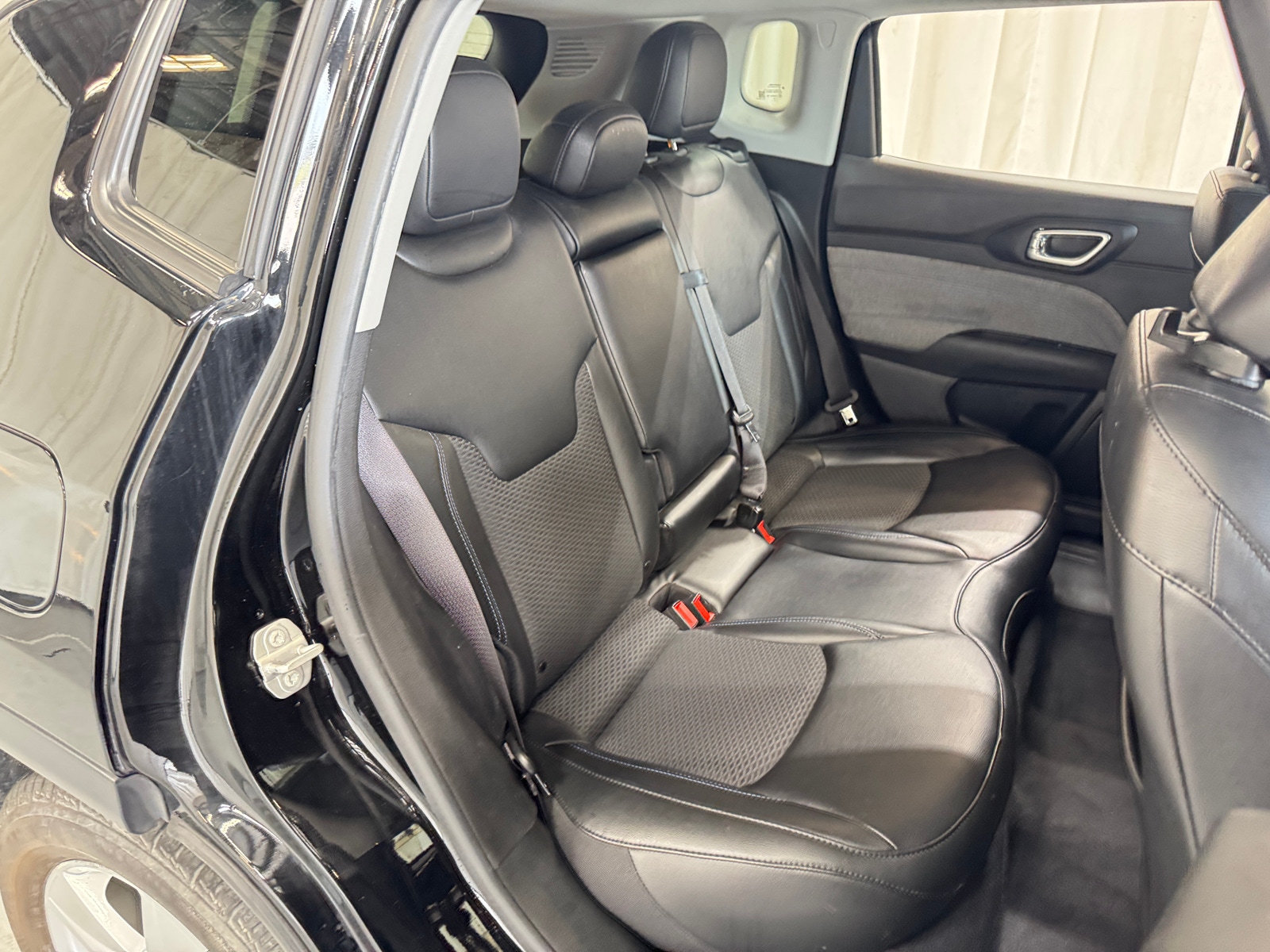 Thumbnail: 2022 Jeep Compass - 6