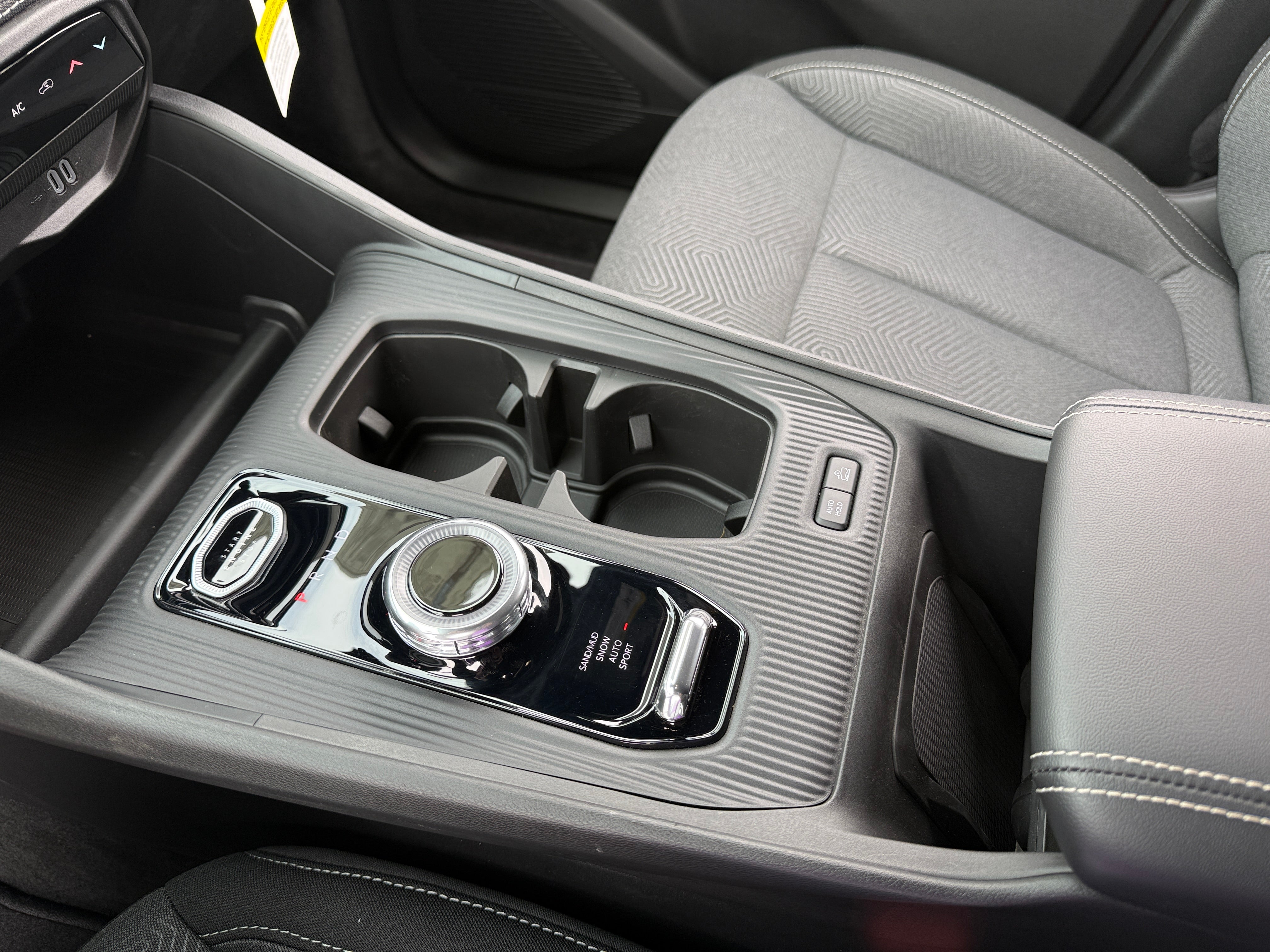 2026 Jeep Cherokee Laredo - Photo 7