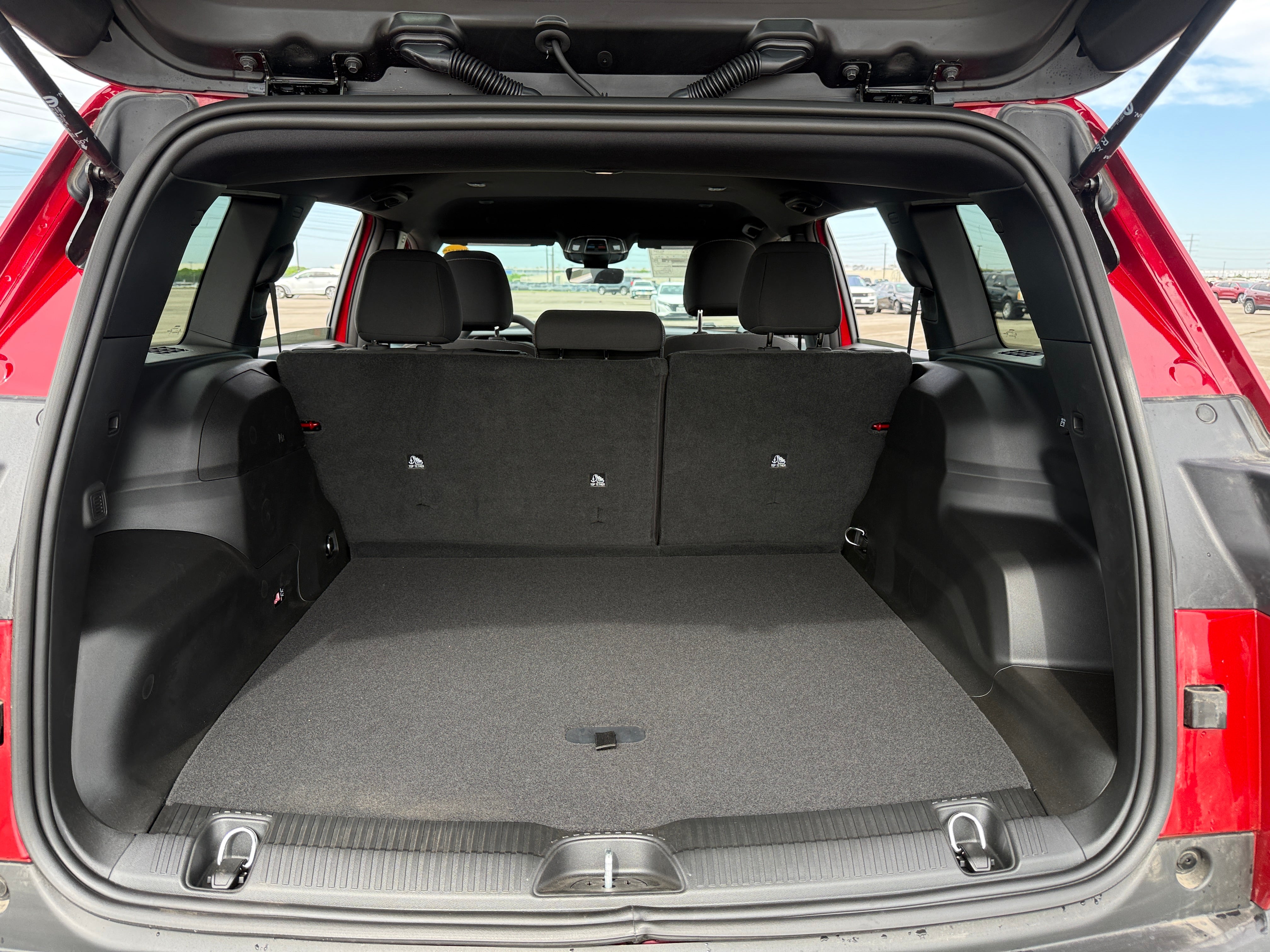 2026 Jeep Cherokee Laredo - Photo 9