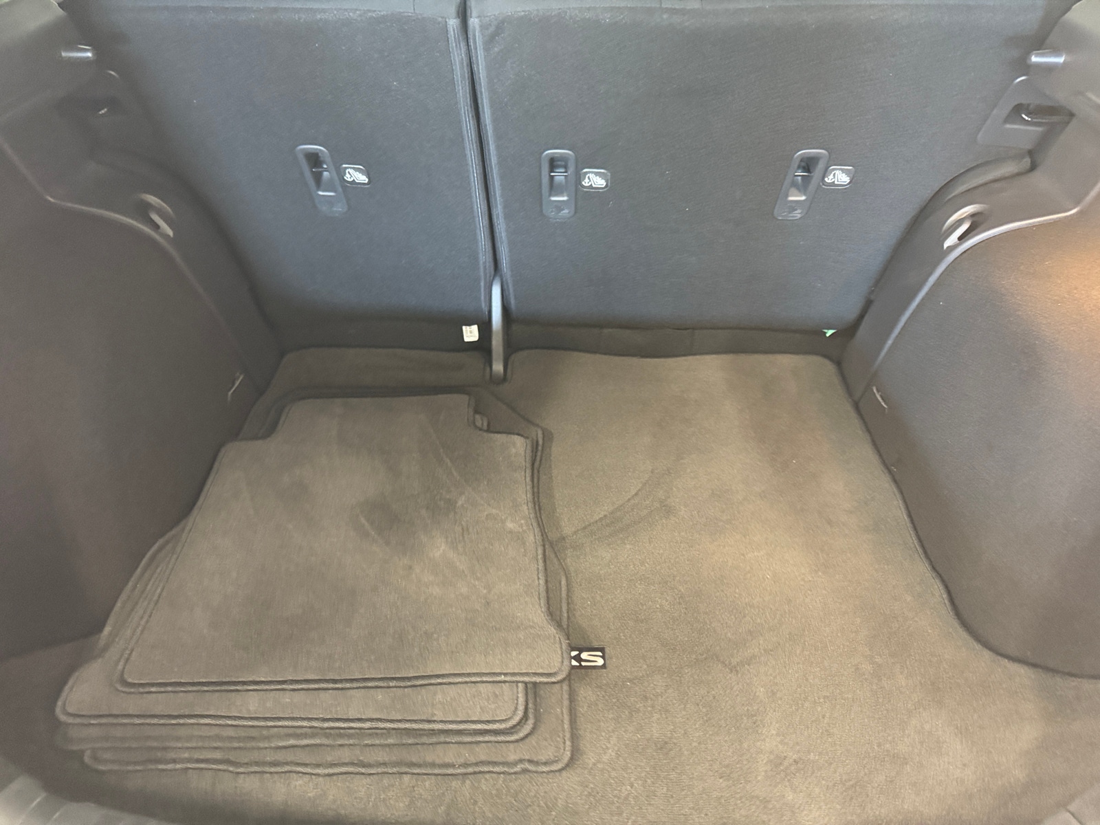 Thumbnail: 2023 Nissan Kicks - 7