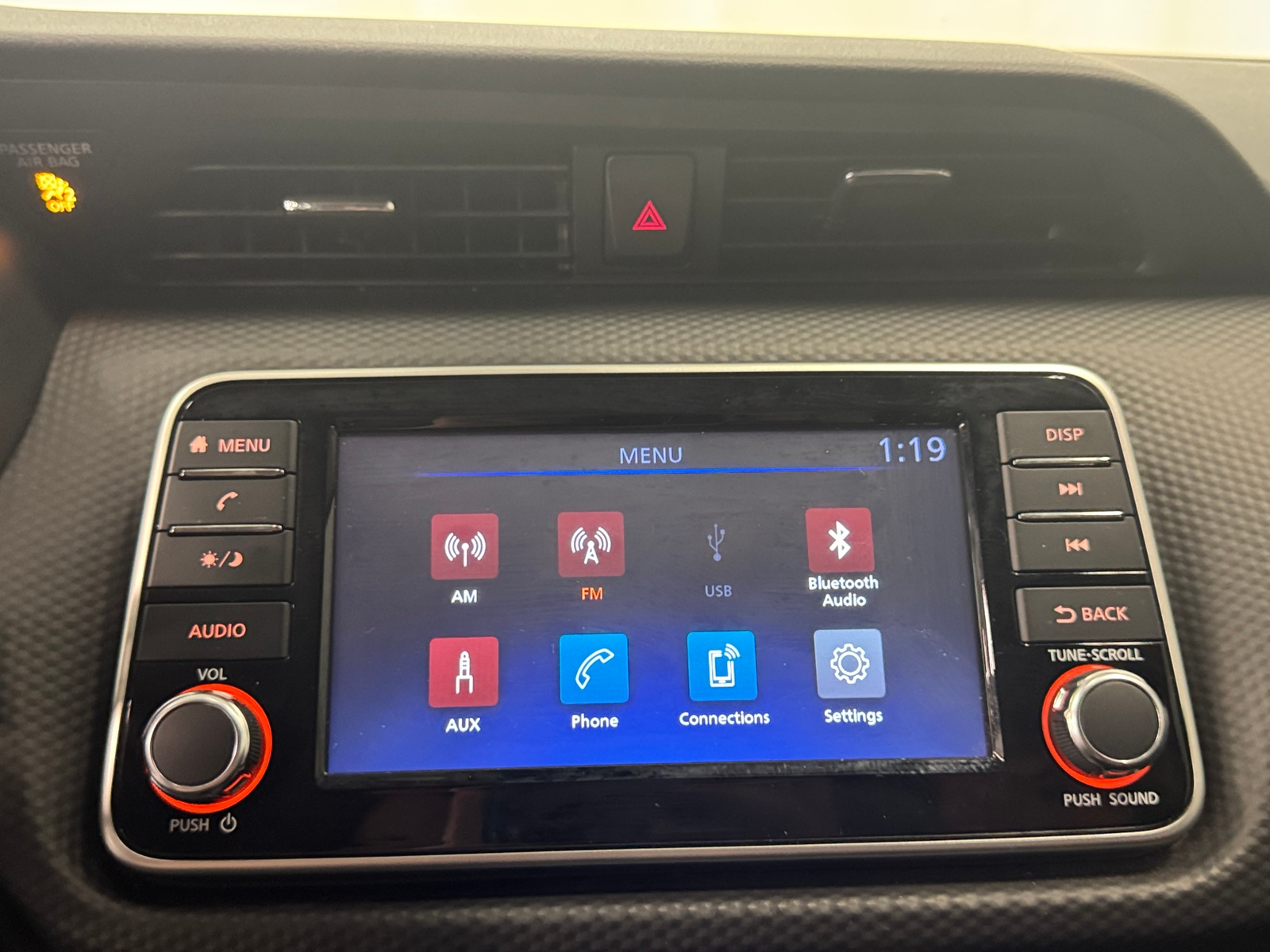 Thumbnail: 2023 Nissan Kicks - 4