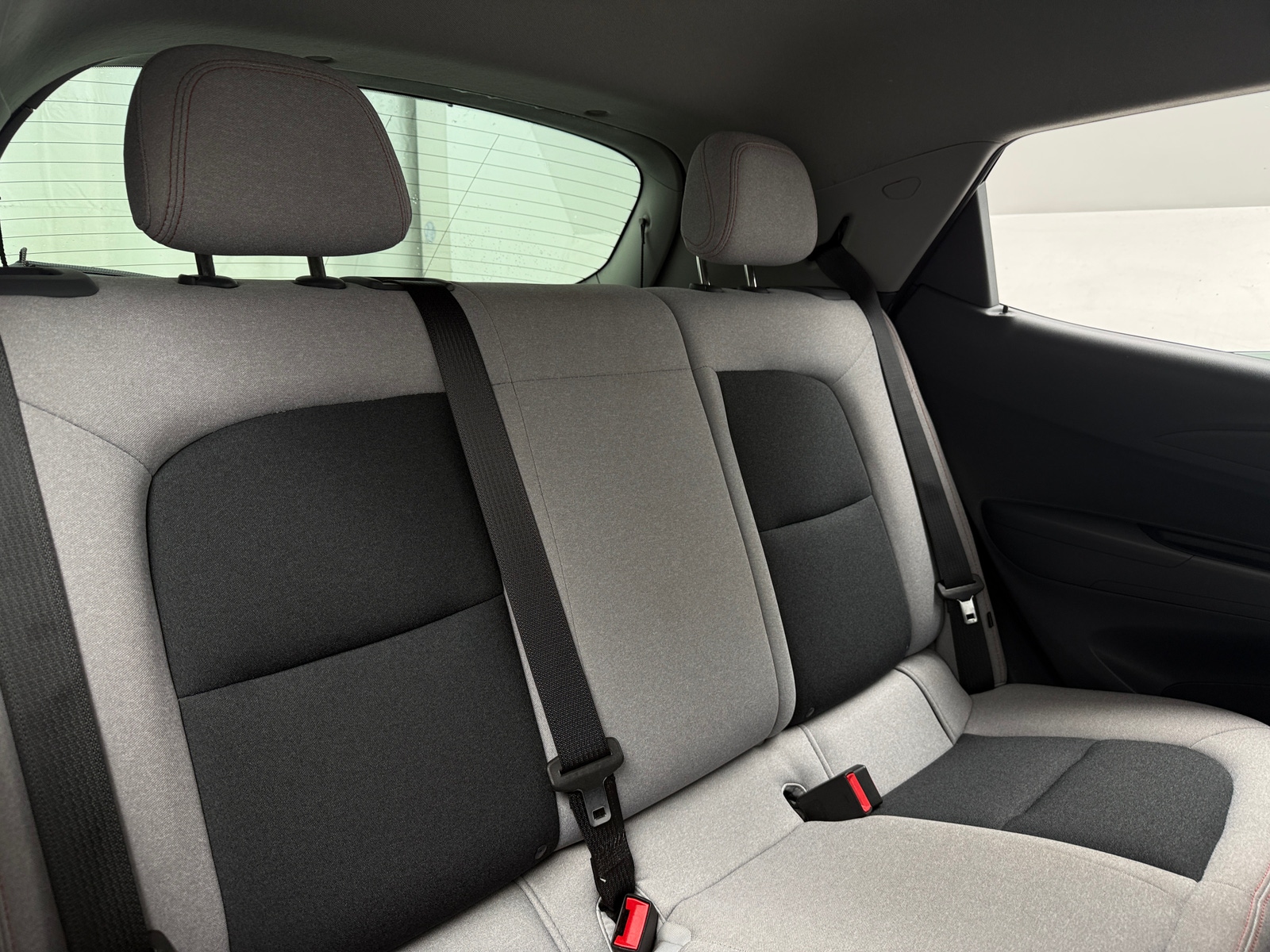 Thumbnail: 2017 Chevrolet Bolt EV - 6