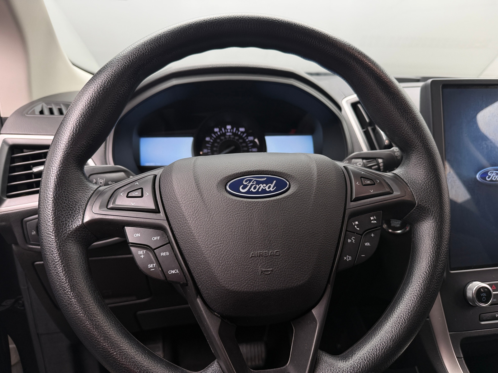 Thumbnail: 2022 Ford Edge - 5