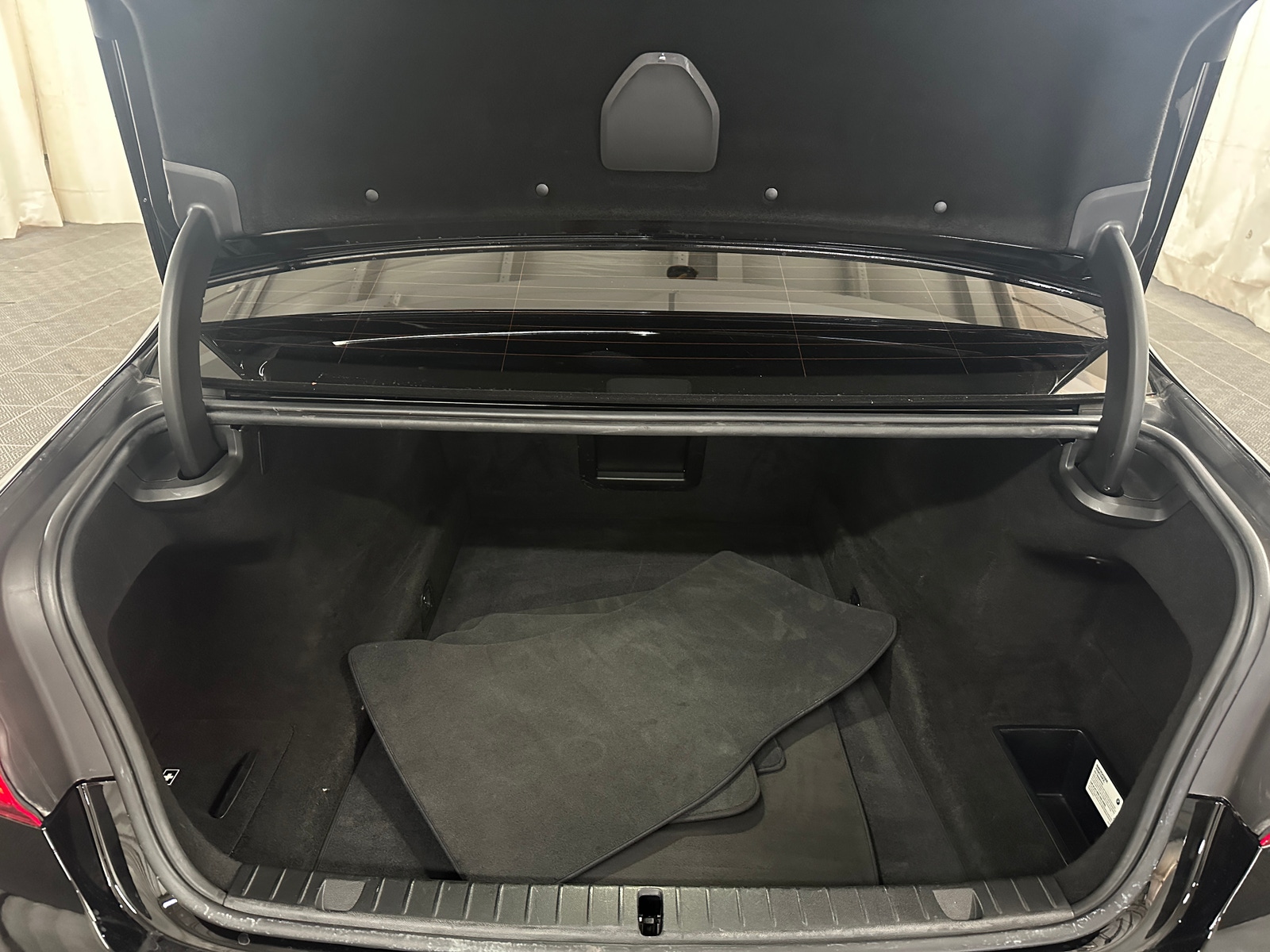 Thumbnail: 2019 BMW 7 Series - 6