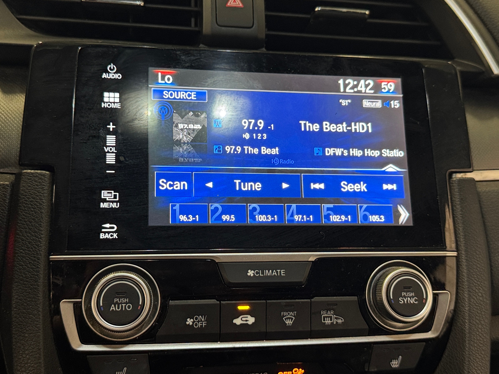 Thumbnail: 2016 Honda Civic - 3