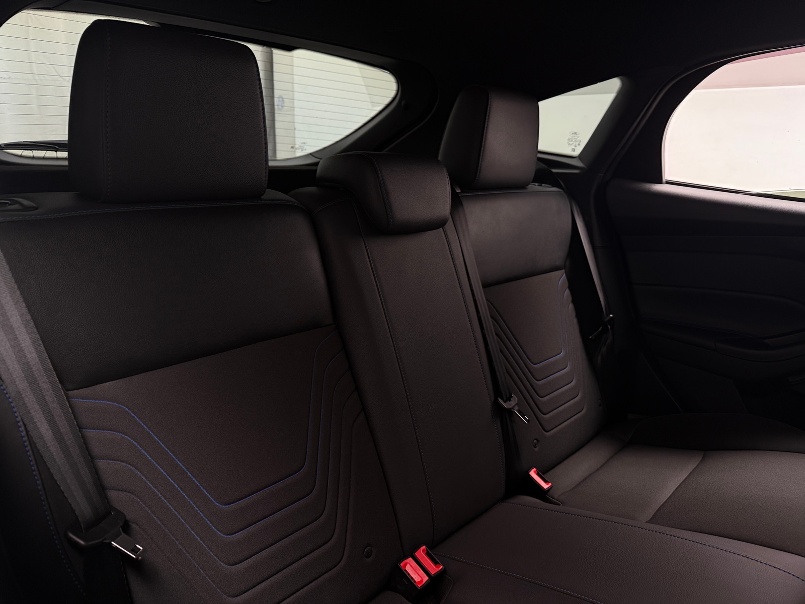 Thumbnail: 2017 Ford Focus - 5