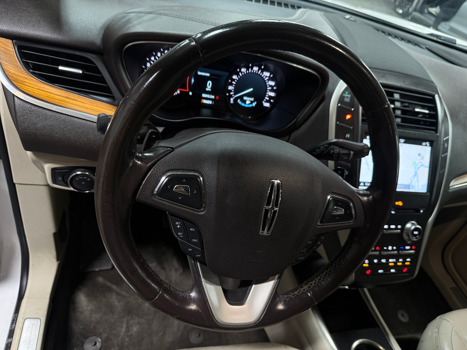 Thumbnail: 2018 Lincoln MKC - 4