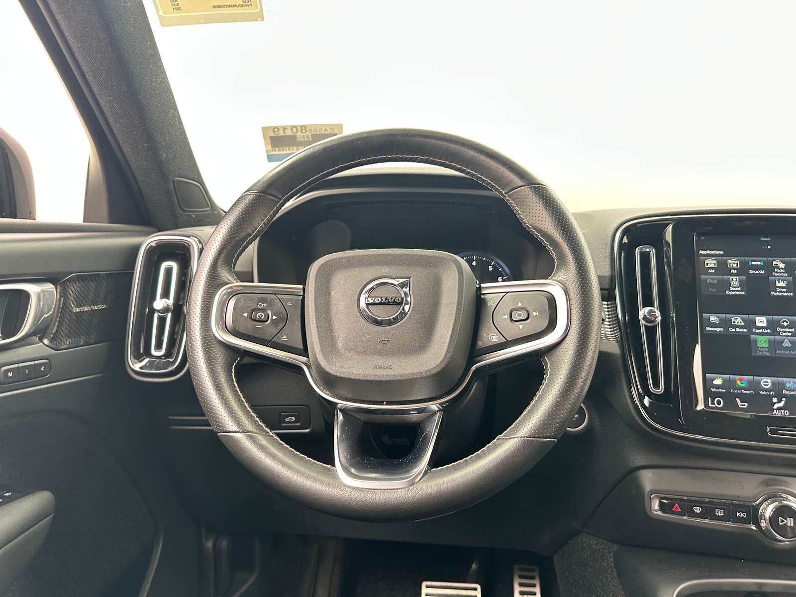 Thumbnail: 2021 Volvo XC40 - 4