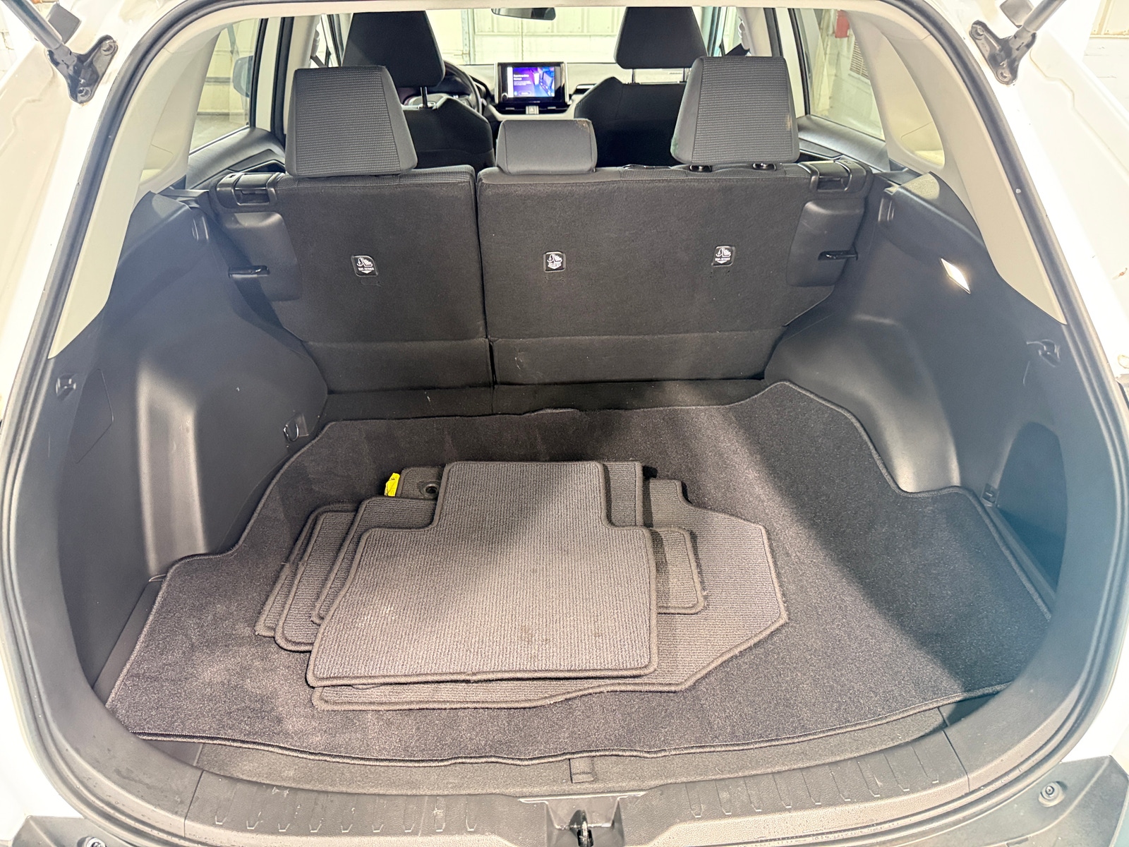 Thumbnail: 2023 Toyota RAV4 - 7