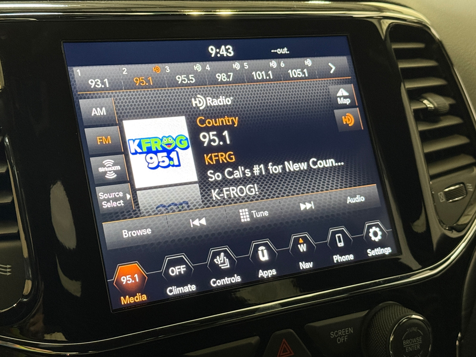 Thumbnail: 2021 Jeep Grand Cherokee - 4