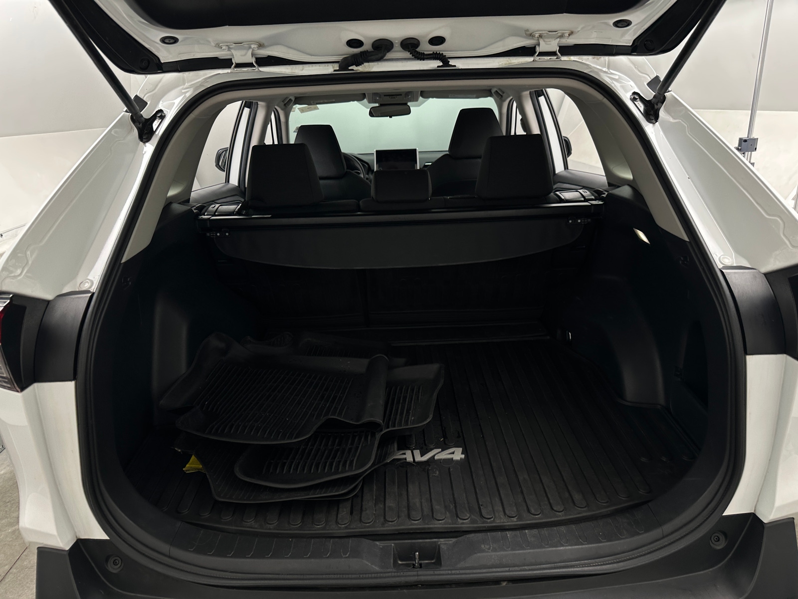 Thumbnail: 2023 Toyota RAV4 - 7