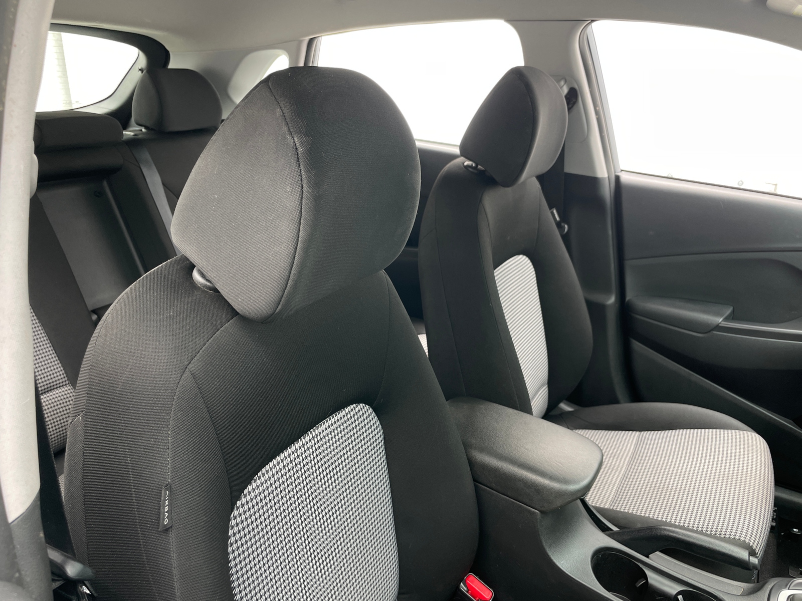 Thumbnail: 2021 Hyundai Kona - 2