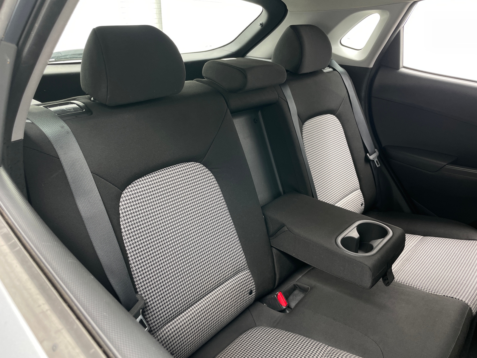 Thumbnail: 2021 Hyundai Kona - 6