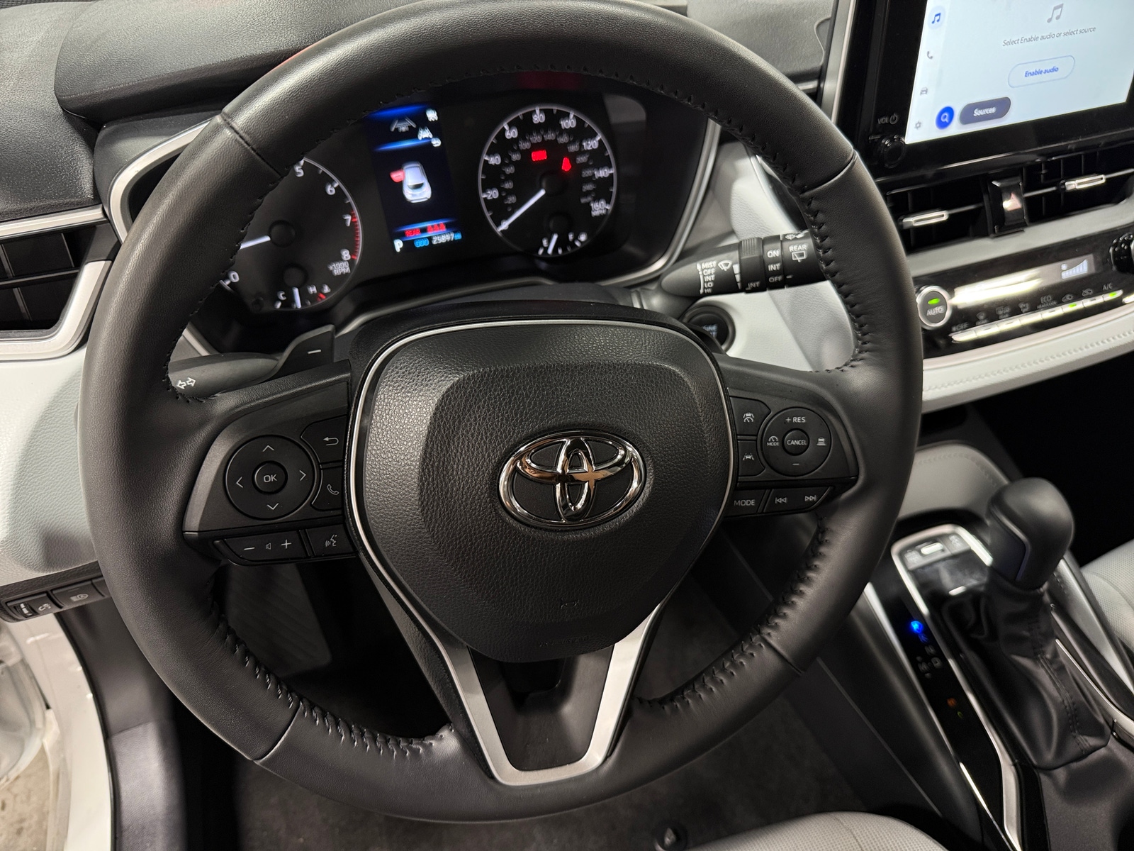 Thumbnail: 2025 Toyota Corolla - 5