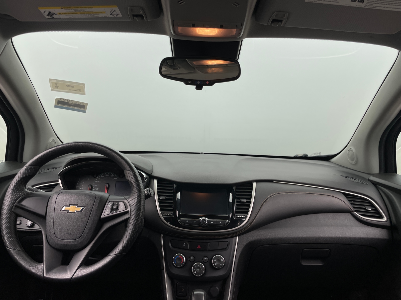 Thumbnail: 2017 Chevrolet Trax - 3