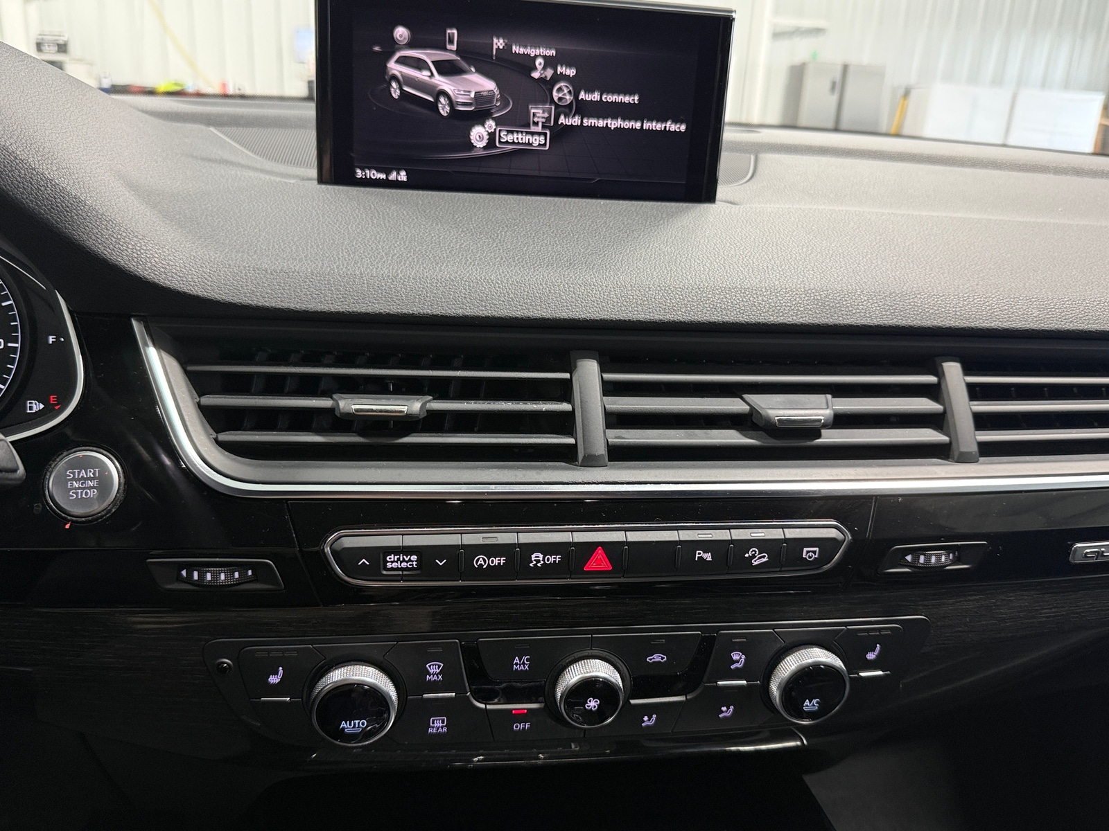 Thumbnail: 2018 Audi Q7 - 3