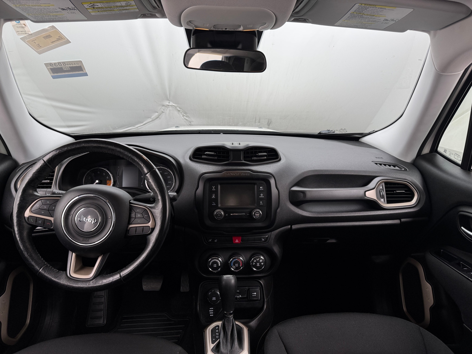 Thumbnail: 2017 Jeep Renegade - 3