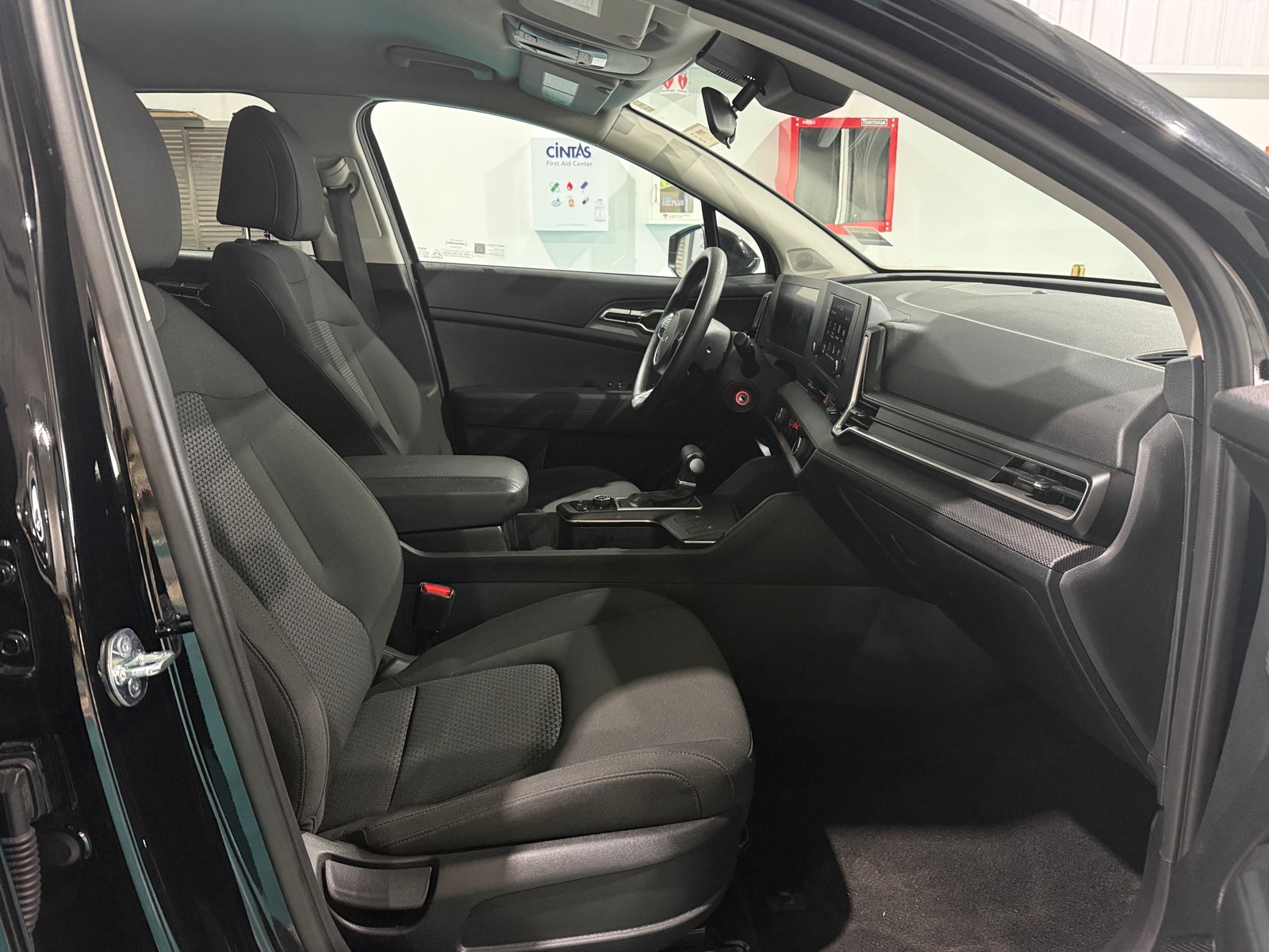 Thumbnail: 2025 Kia Sportage - 2