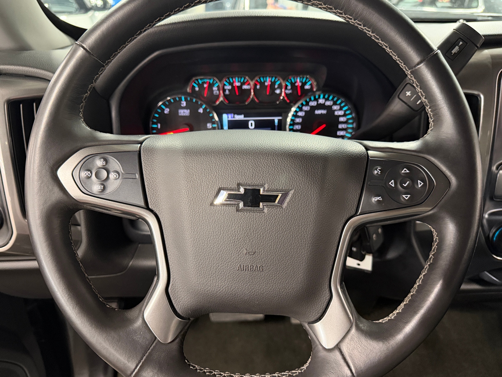 Thumbnail: 2017 Chevrolet Silverado 1500 - 5