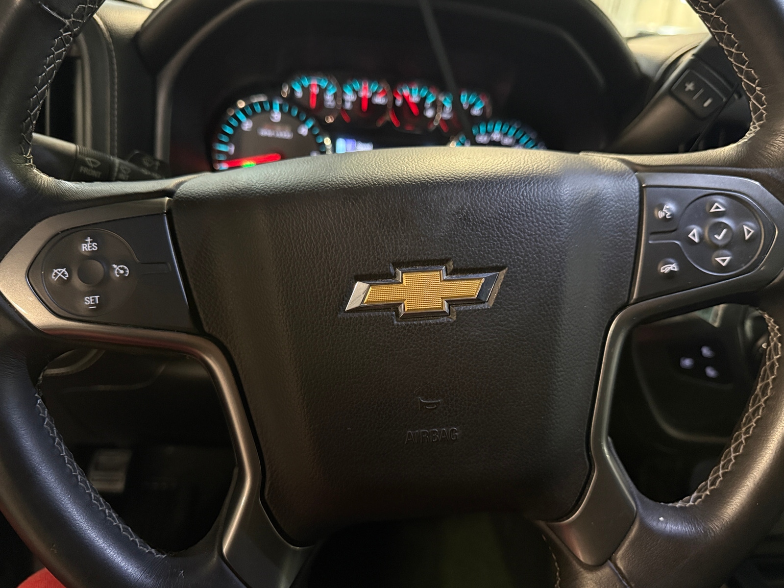 Thumbnail: 2017 Chevrolet Silverado 1500 - 4