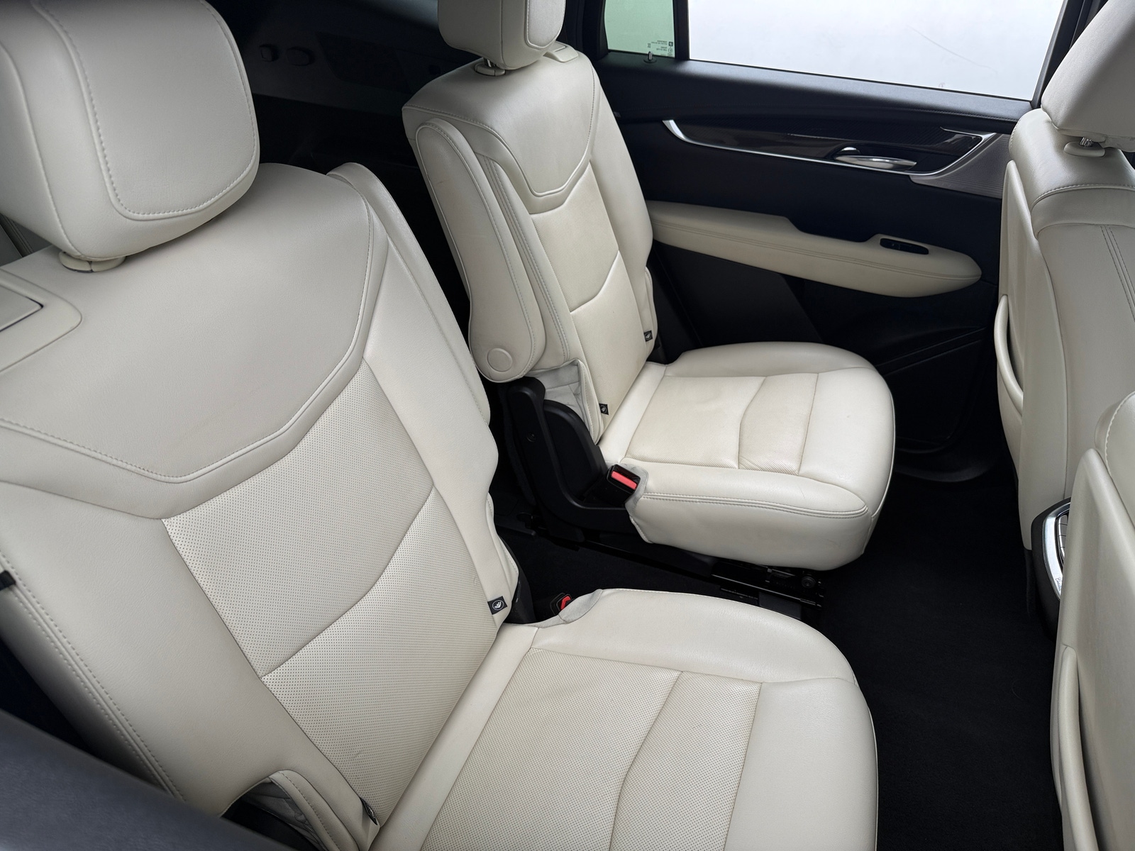 Thumbnail: 2021 Cadillac XT6 - 5