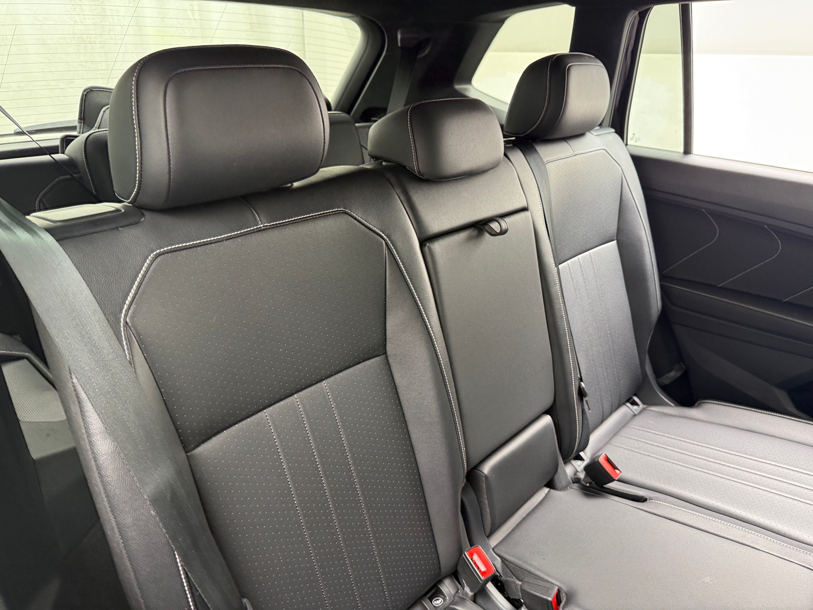 Thumbnail: 2024 Volkswagen Tiguan - 5