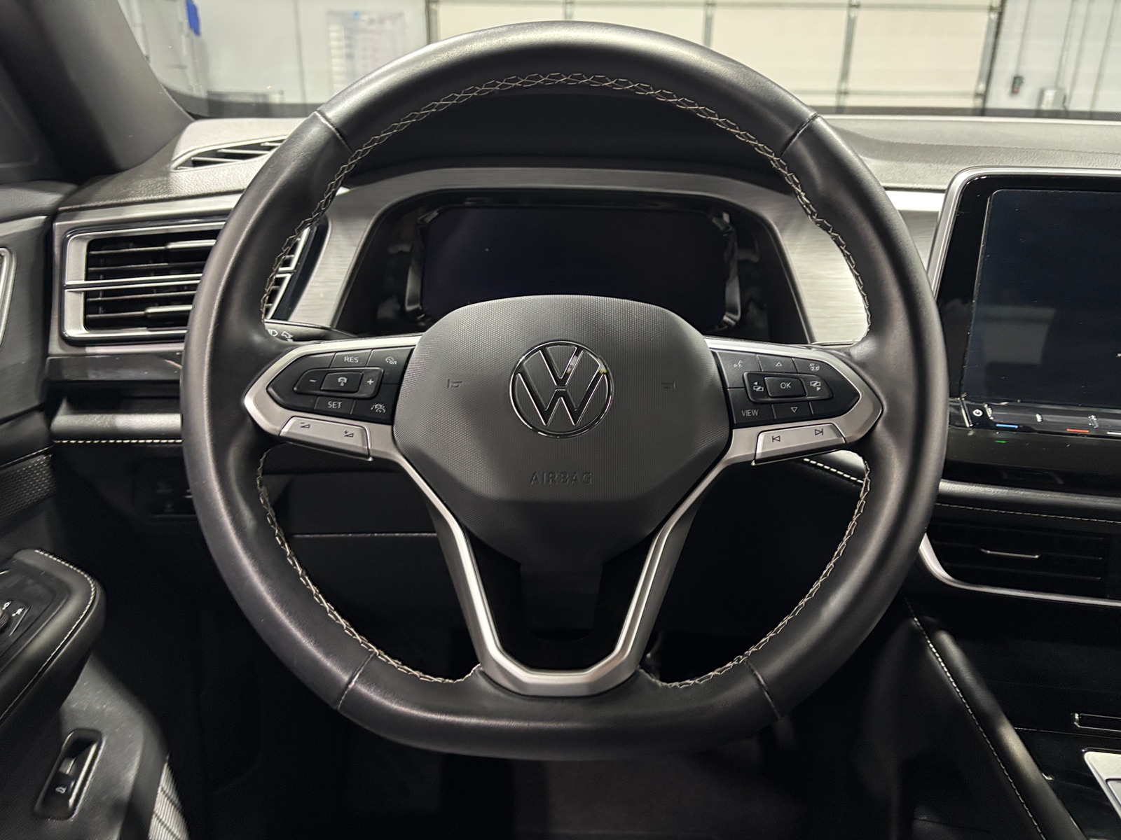 Thumbnail: 2025 Volkswagen Atlas - 4