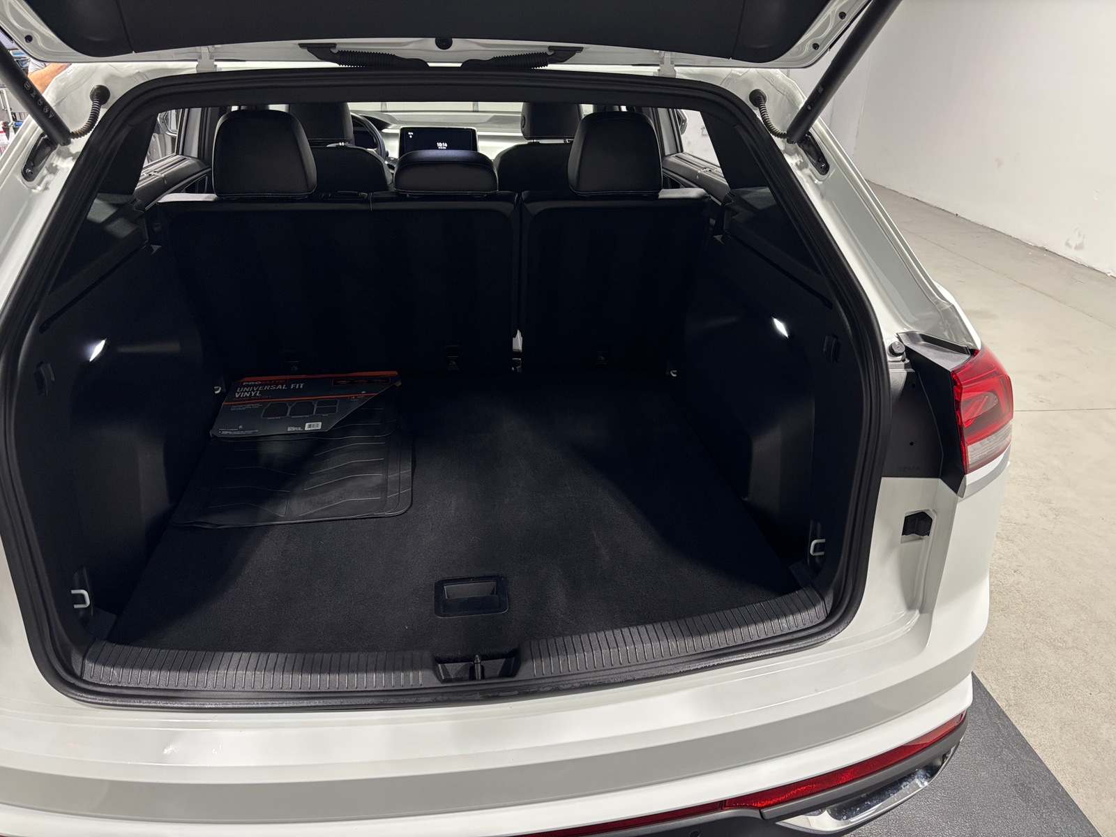 Thumbnail: 2025 Volkswagen Atlas - 6