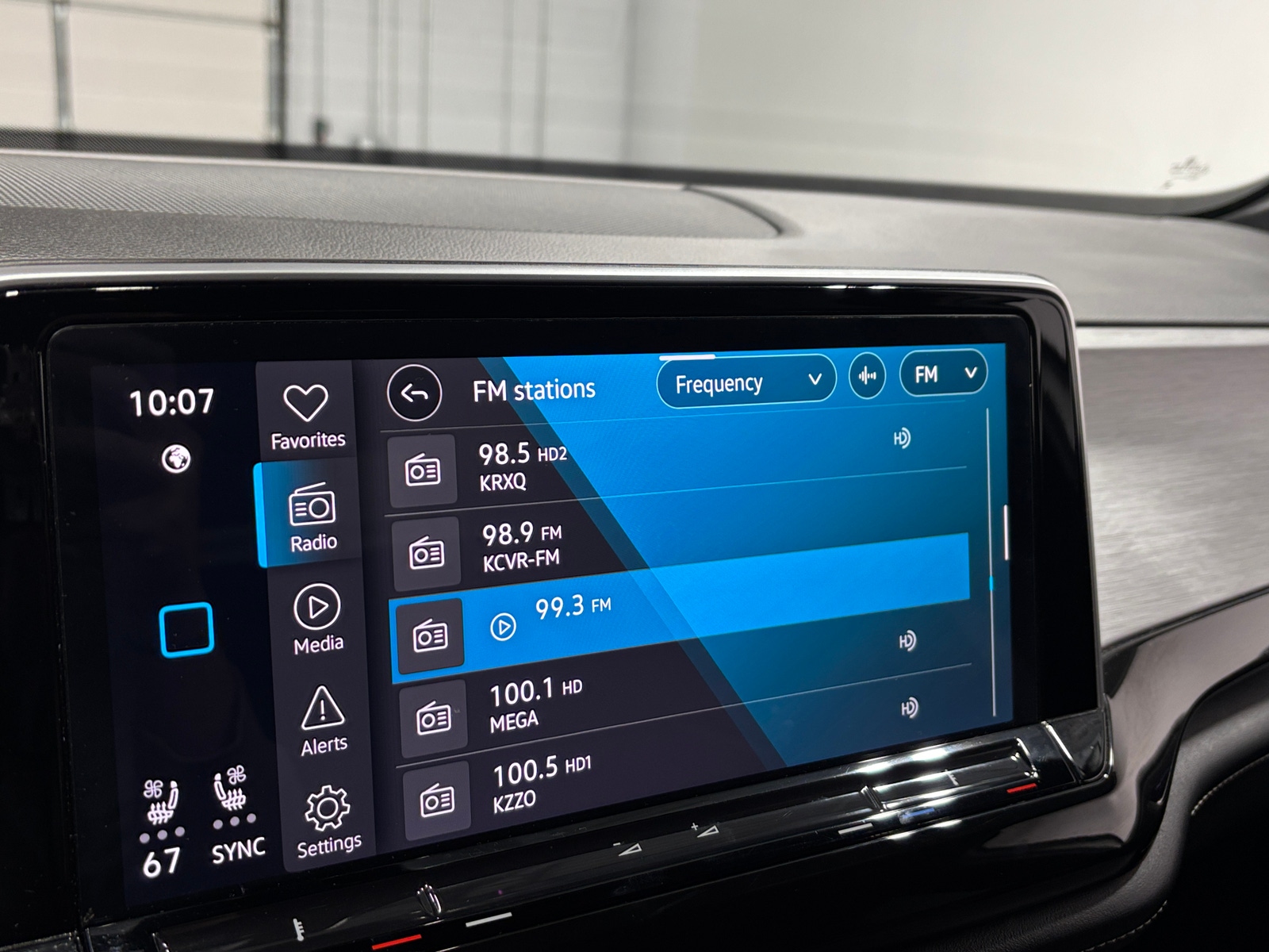 Thumbnail: 2025 Volkswagen Atlas - 3