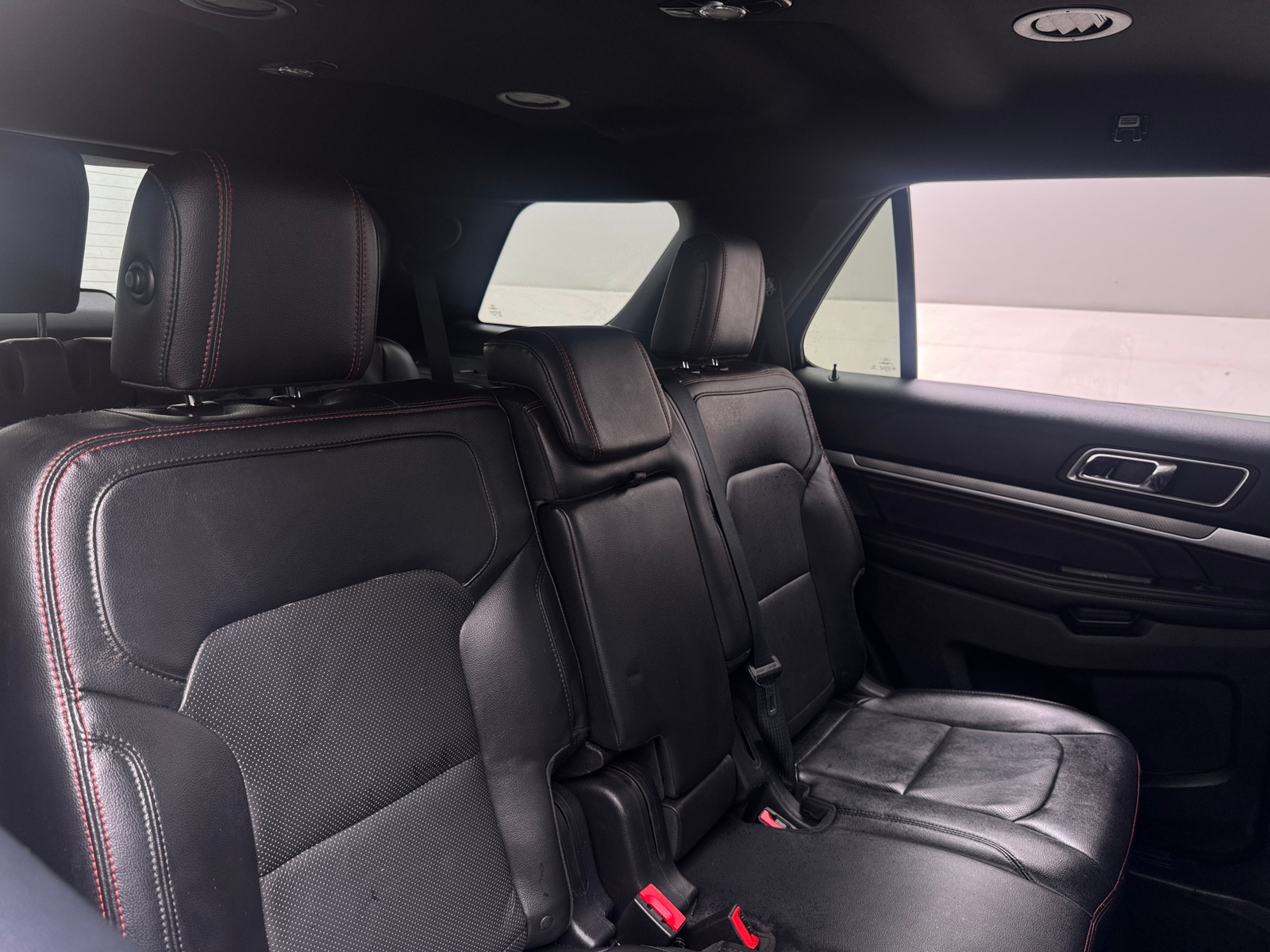 Thumbnail: 2016 Ford Explorer - 5