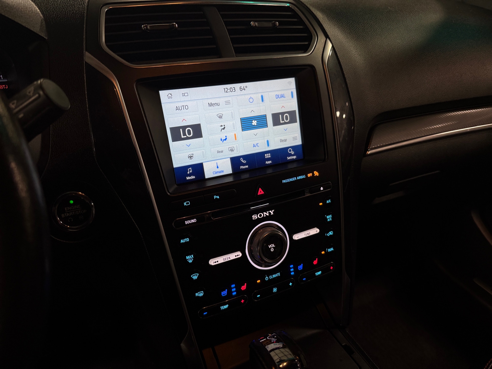 Thumbnail: 2016 Ford Explorer - 3