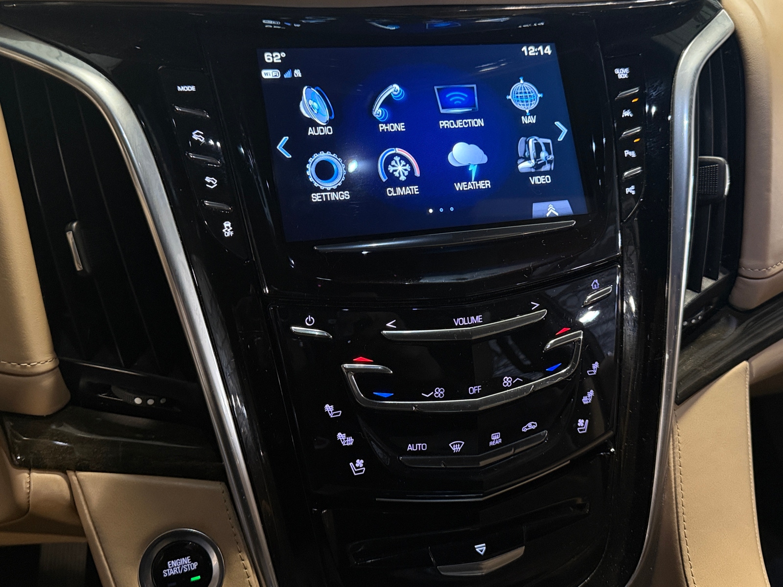 Thumbnail: 2019 Cadillac Escalade - 3