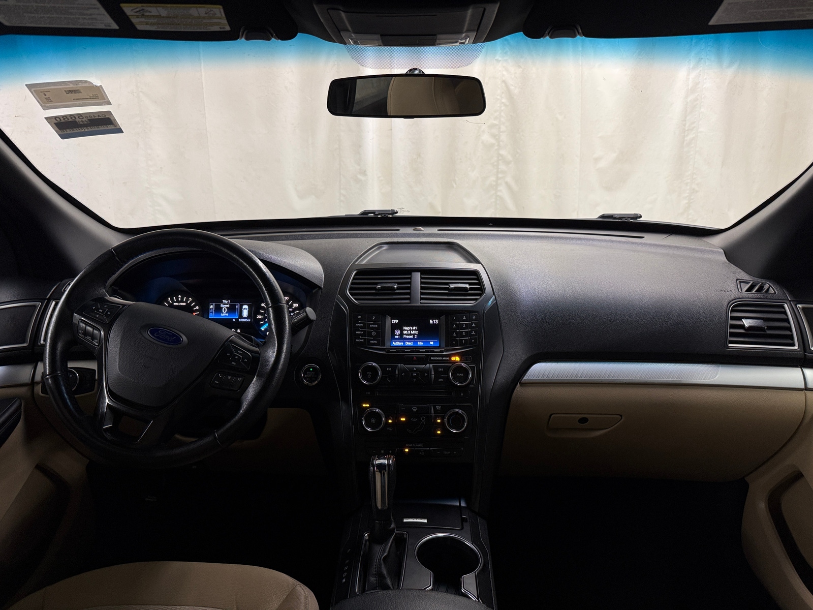 Thumbnail: 2017 Ford Explorer - 3