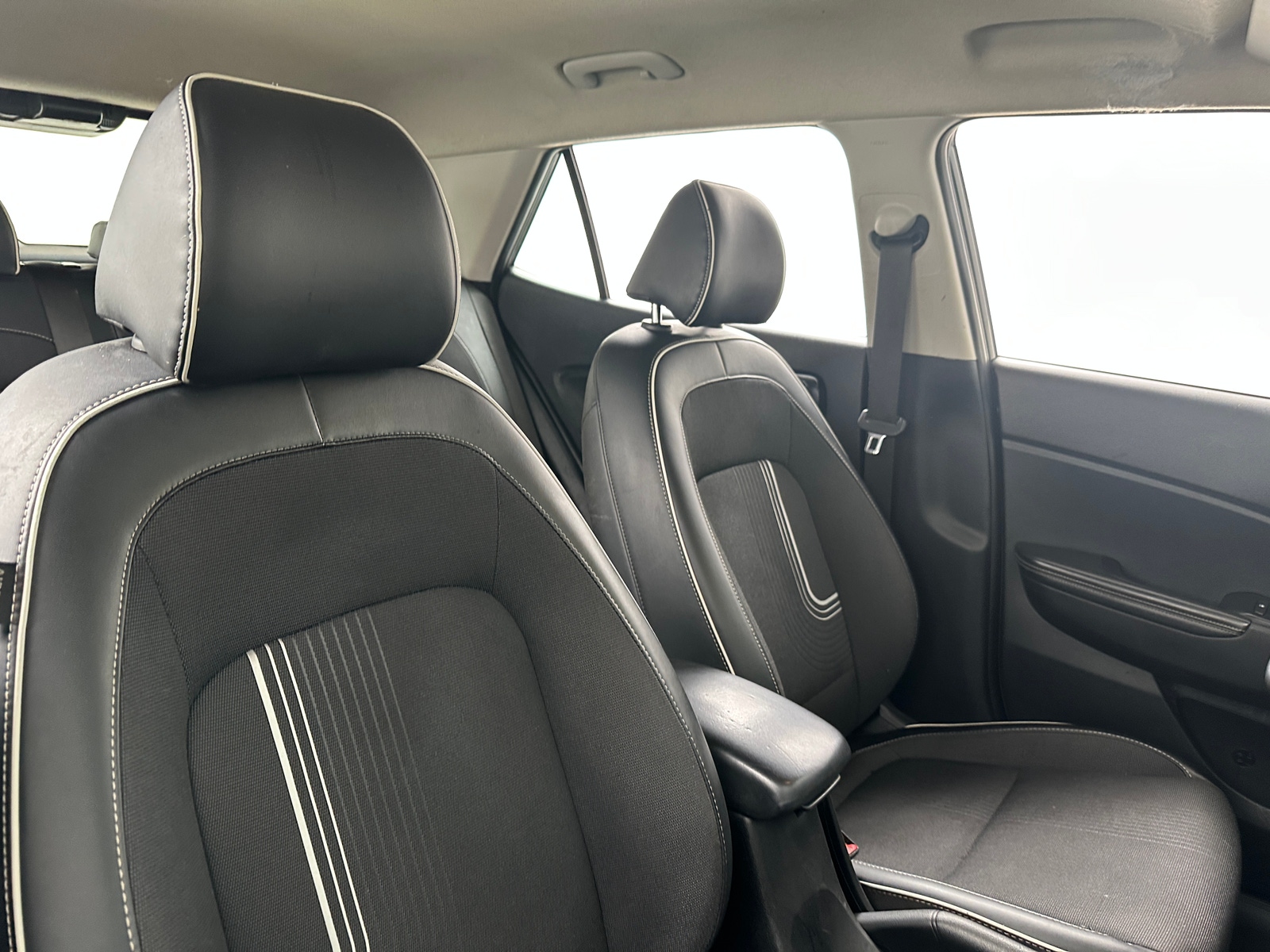 Thumbnail: 2024 Hyundai Venue - 2