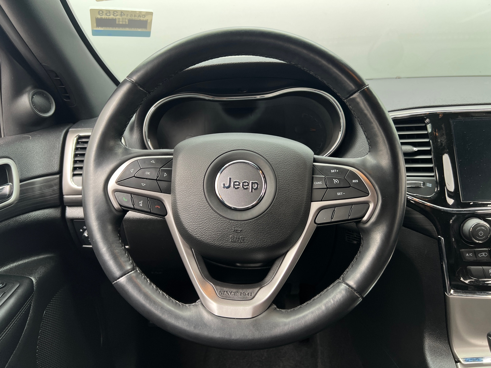 Thumbnail: 2022 Jeep Grand Cherokee - 5