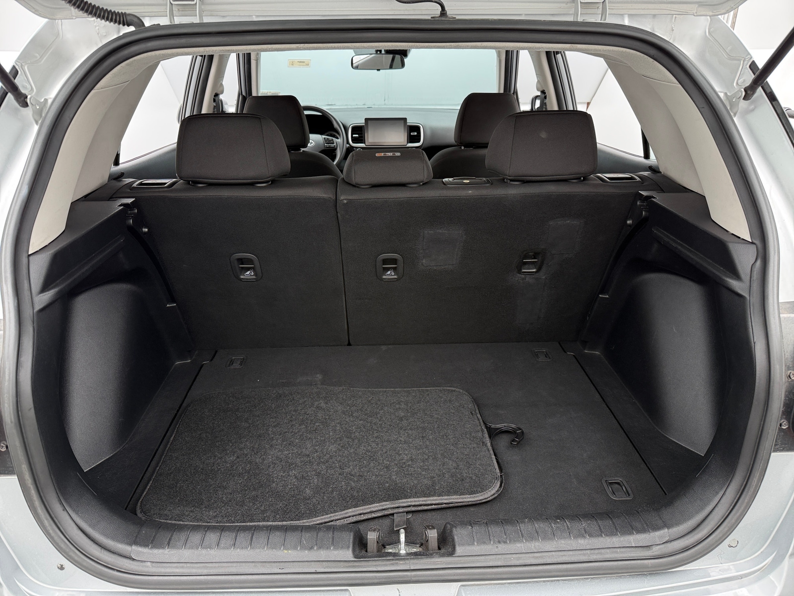 Thumbnail: 2021 Hyundai Venue - 7