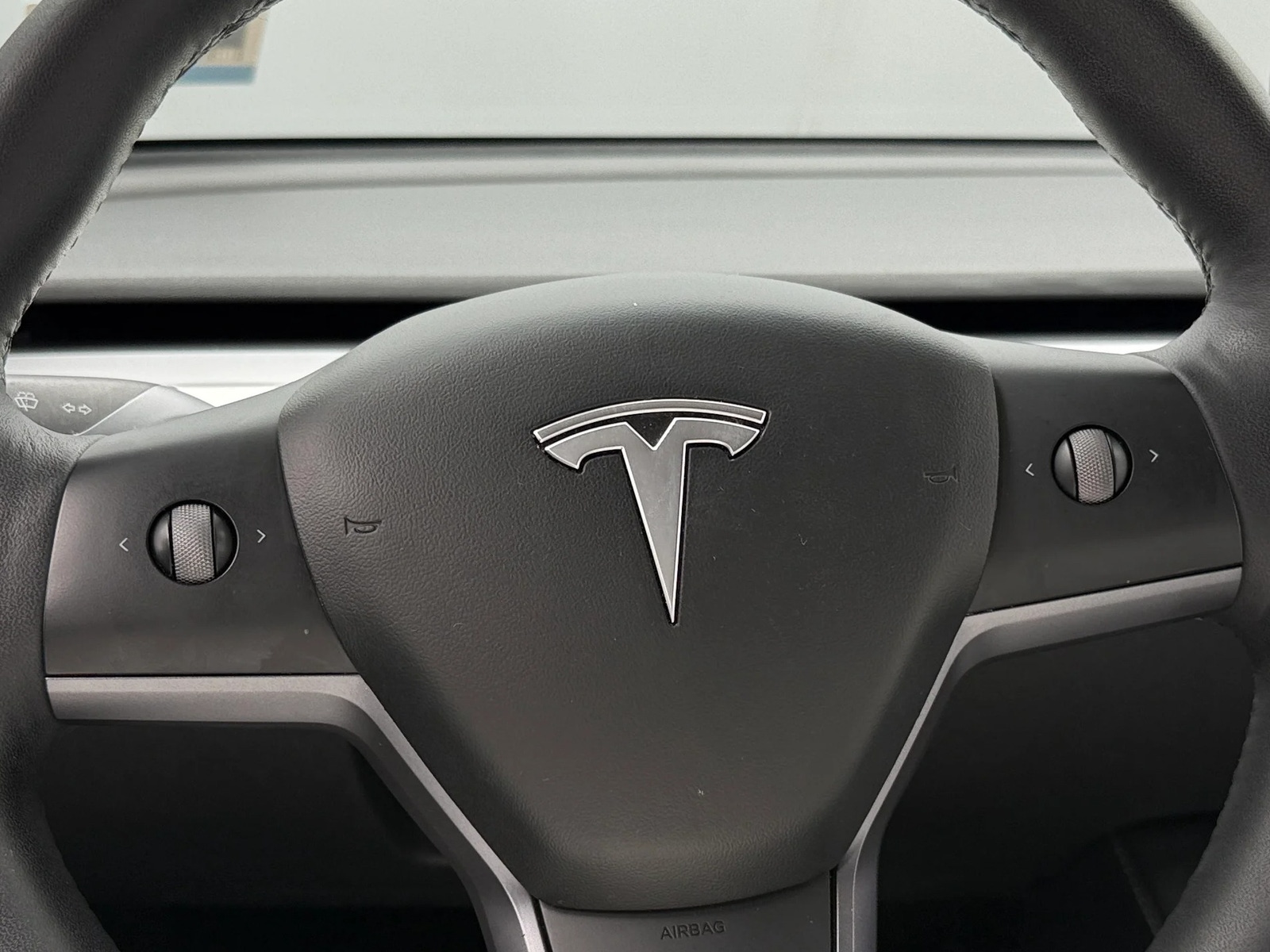 Thumbnail: 2022 Tesla Model Y - 4