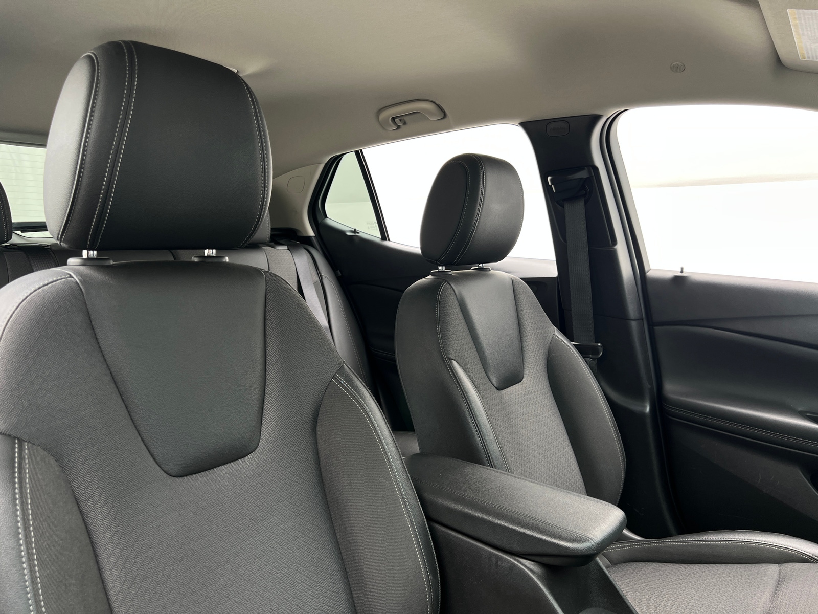 Thumbnail: 2025 Buick Encore GX - 2