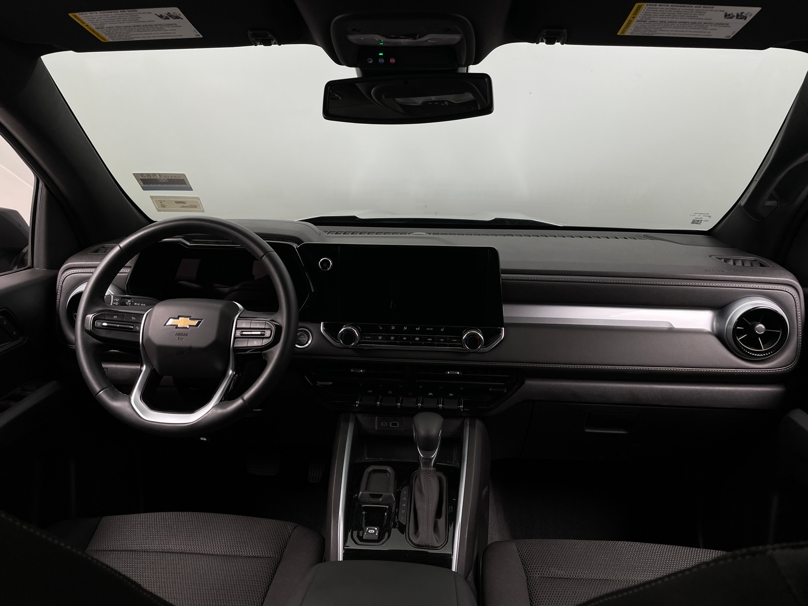 Thumbnail: 2024 Chevrolet Colorado - 3